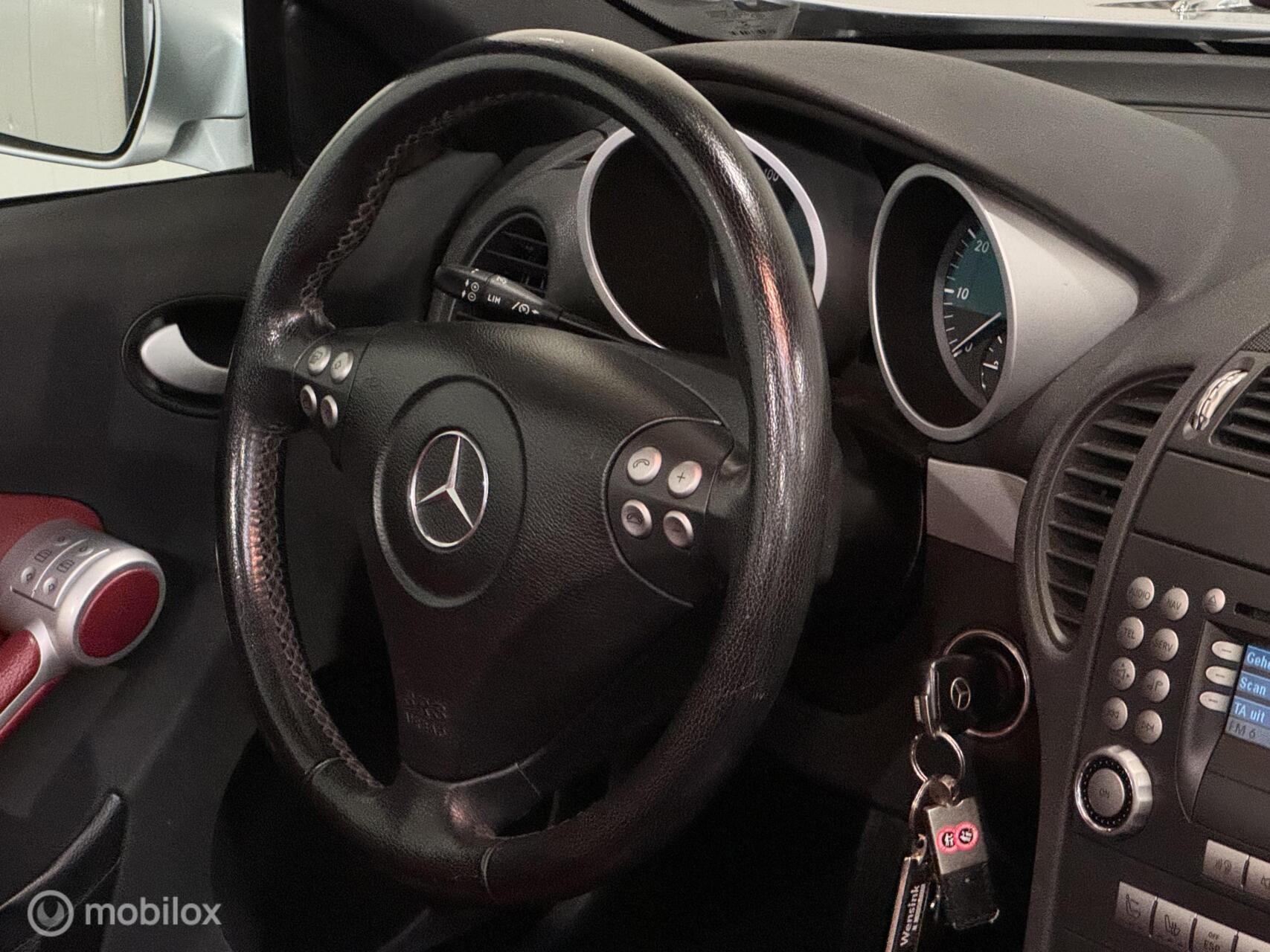 Foto van Mercedes-Benz SLK 200 Kompressor