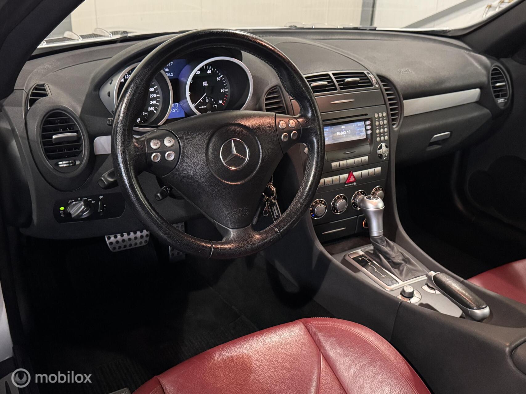 Foto van Mercedes-Benz SLK 200 Kompressor