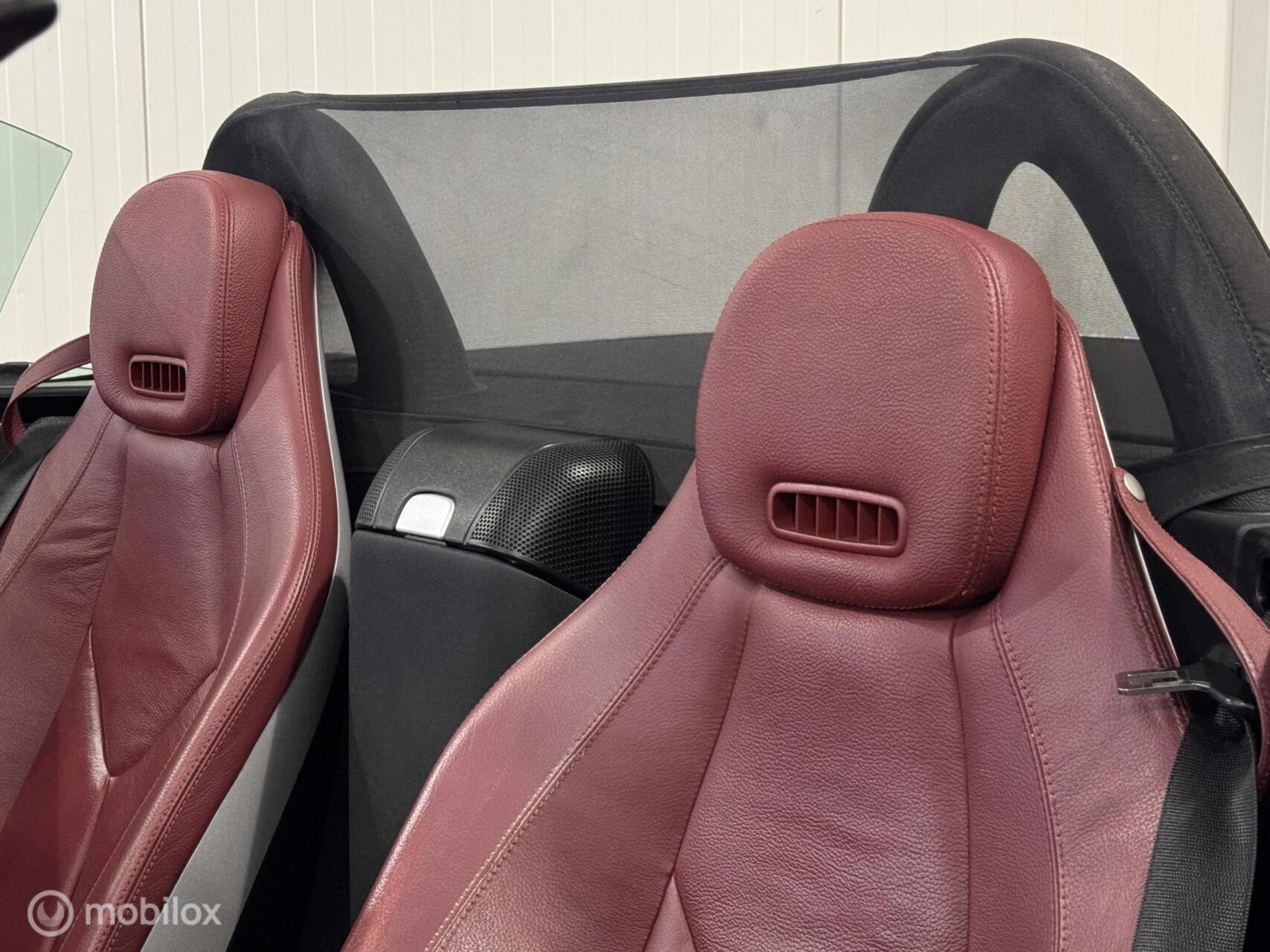 Foto van Mercedes-Benz SLK 200 Kompressor