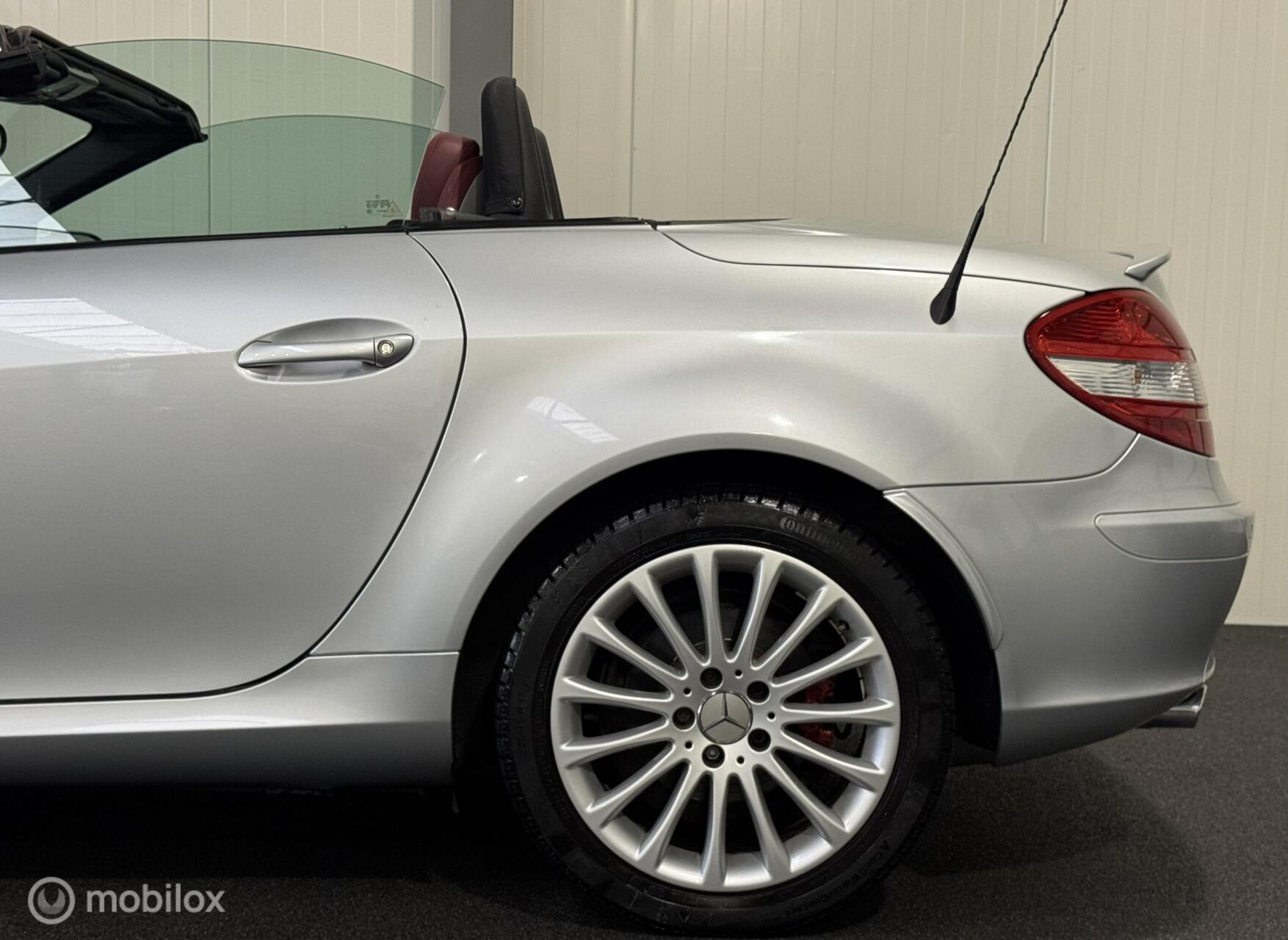 Foto van Mercedes-Benz SLK 200 Kompressor
