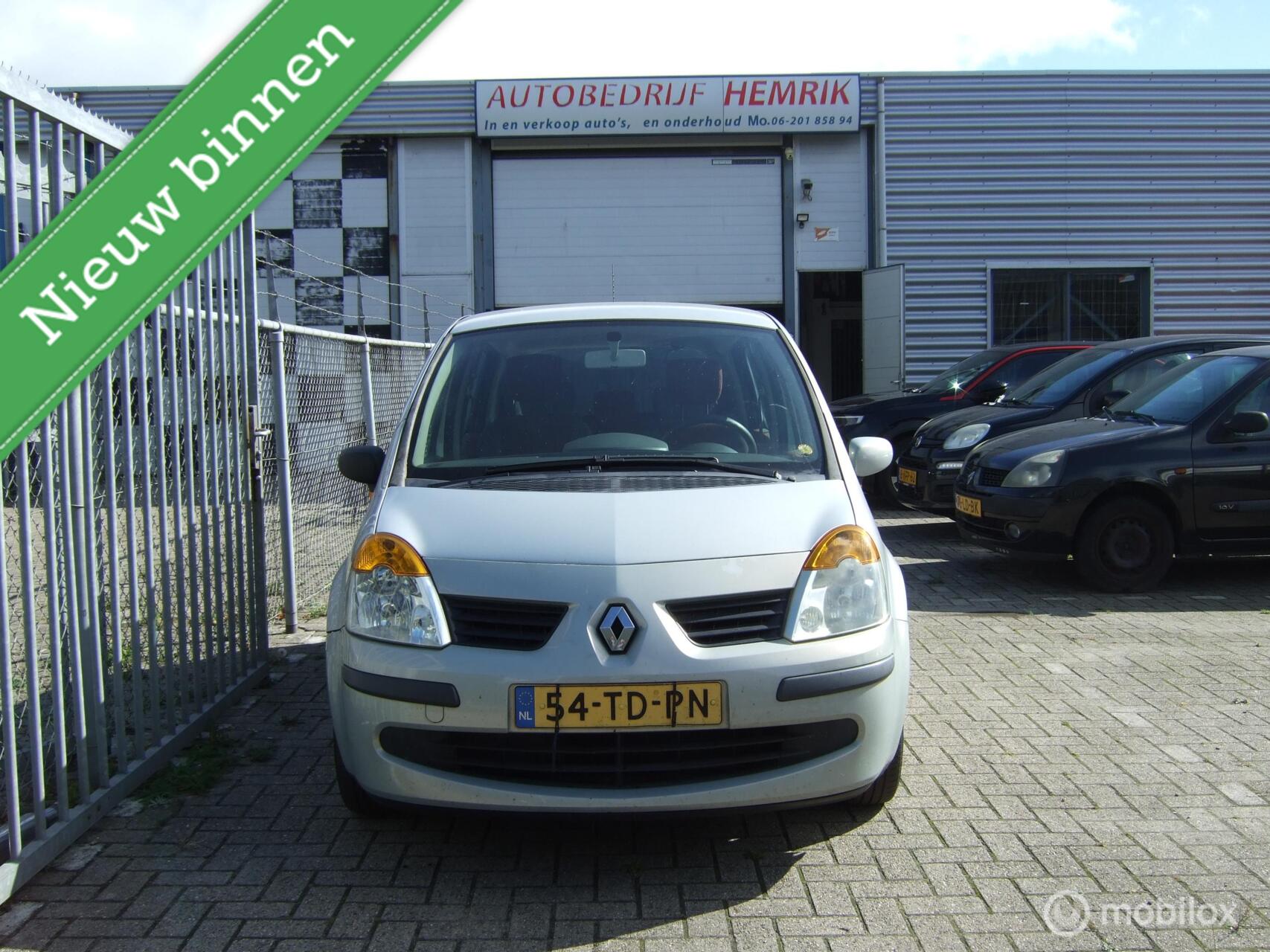 Renault Modus 1.2-16V Expression Luxe 2006 - voorkant