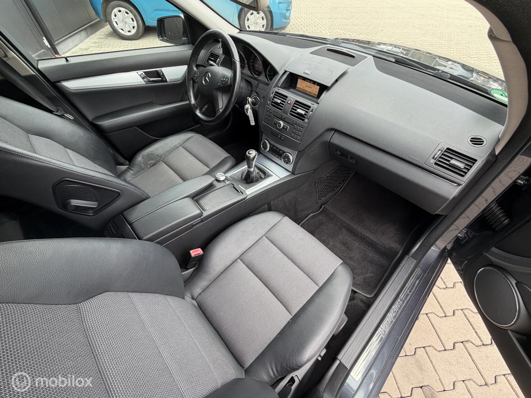Foto van Mercedes-Benz C 180 Cgi