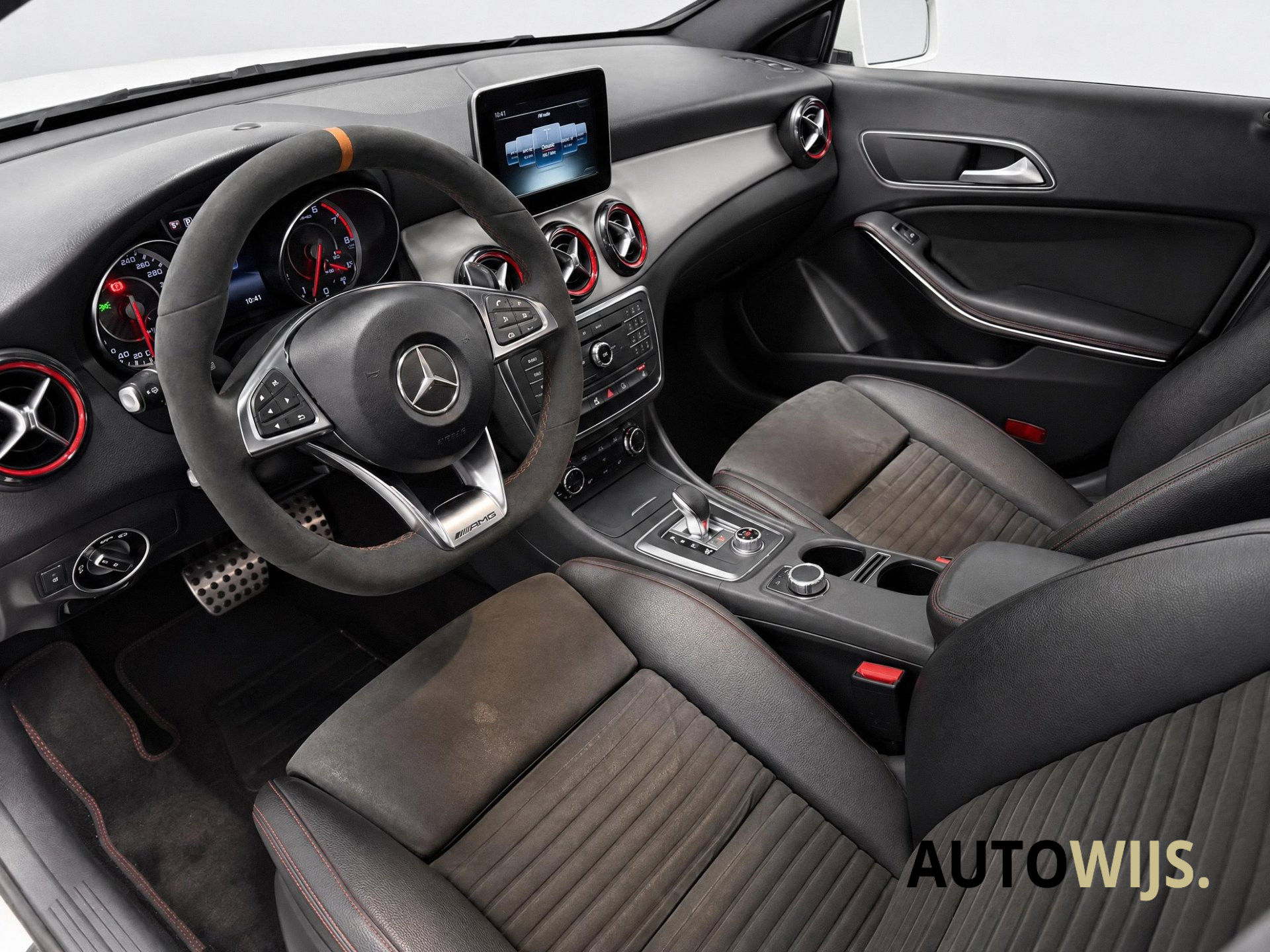 Foto van Mercedes-Benz AMG Cla 45