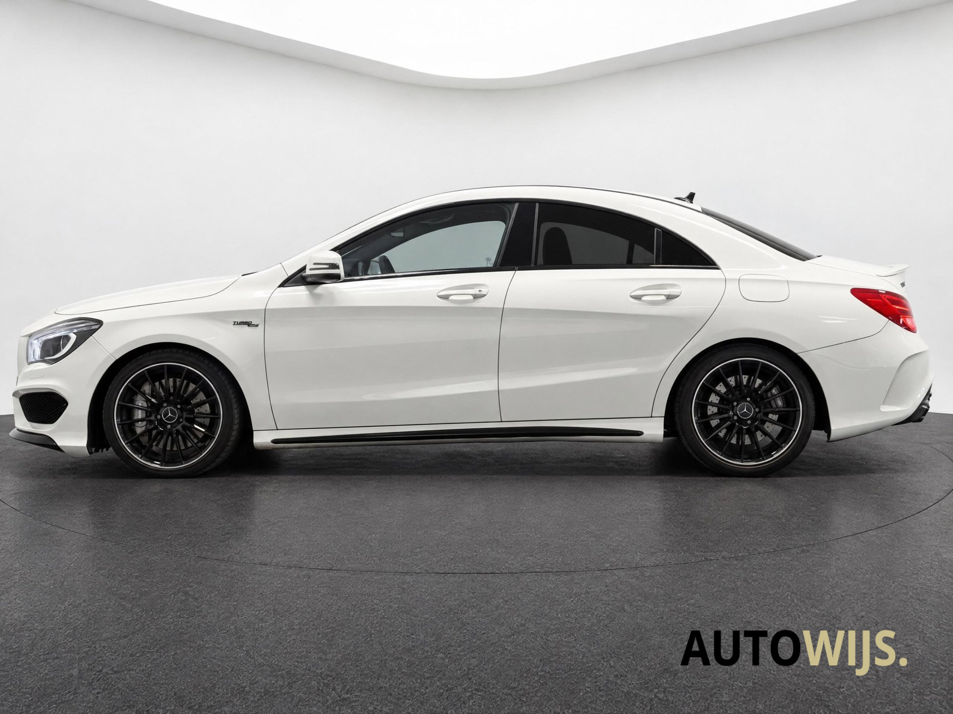Foto van Mercedes-Benz AMG Cla 45