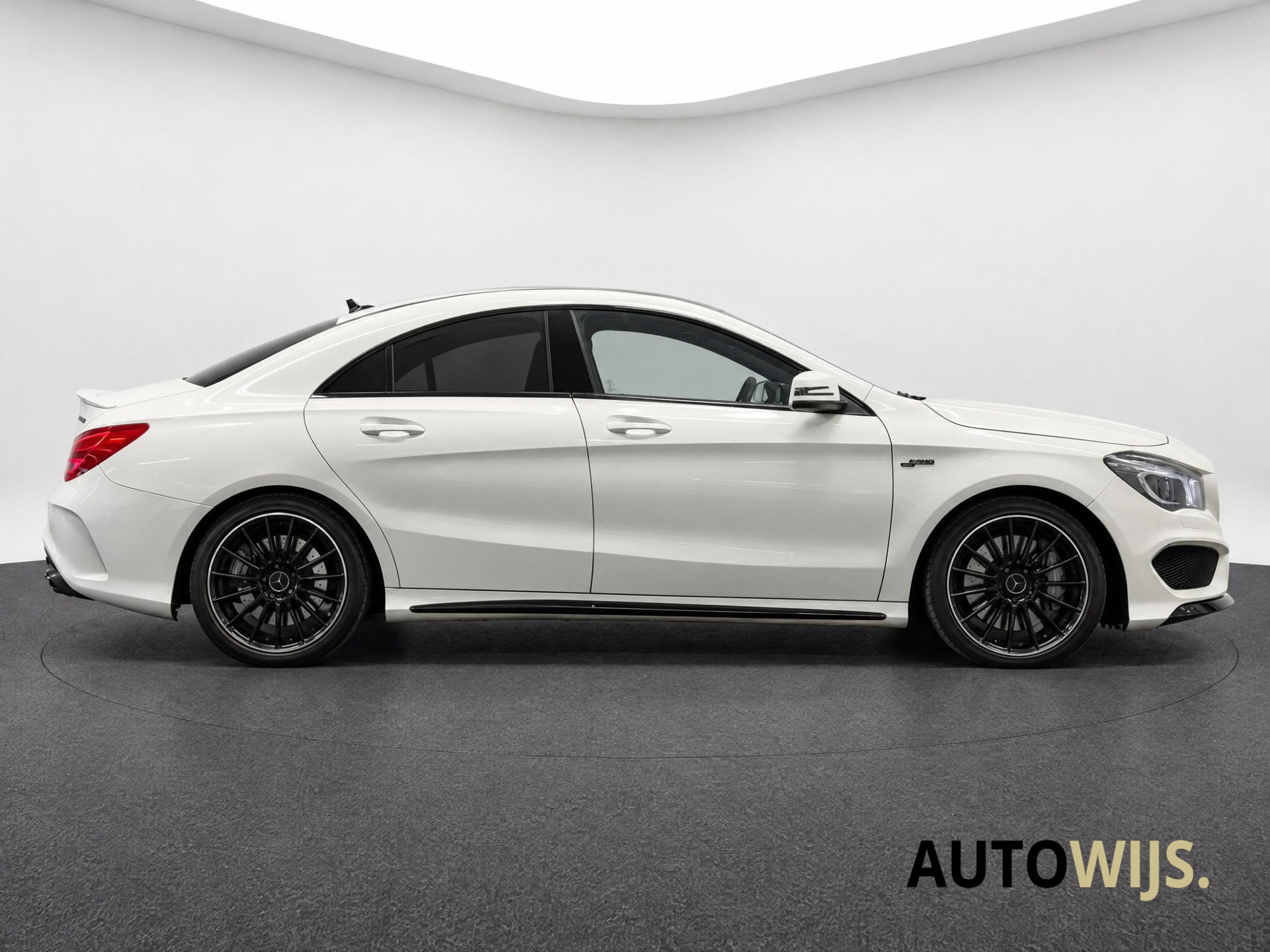 Foto van Mercedes-Benz AMG Cla 45