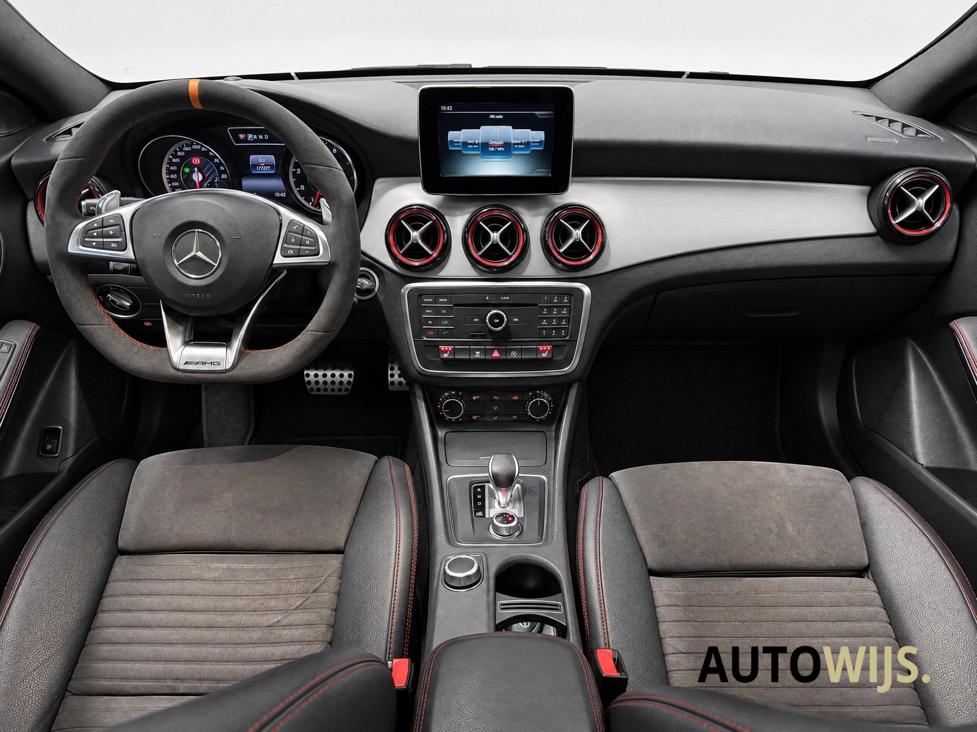 Foto van Mercedes-Benz AMG Cla 45