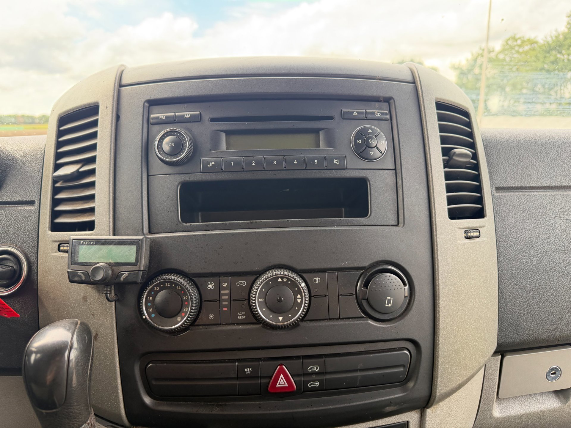 Foto van Mercedes-Benz 906 Ka 50 Sprinter 518cdi