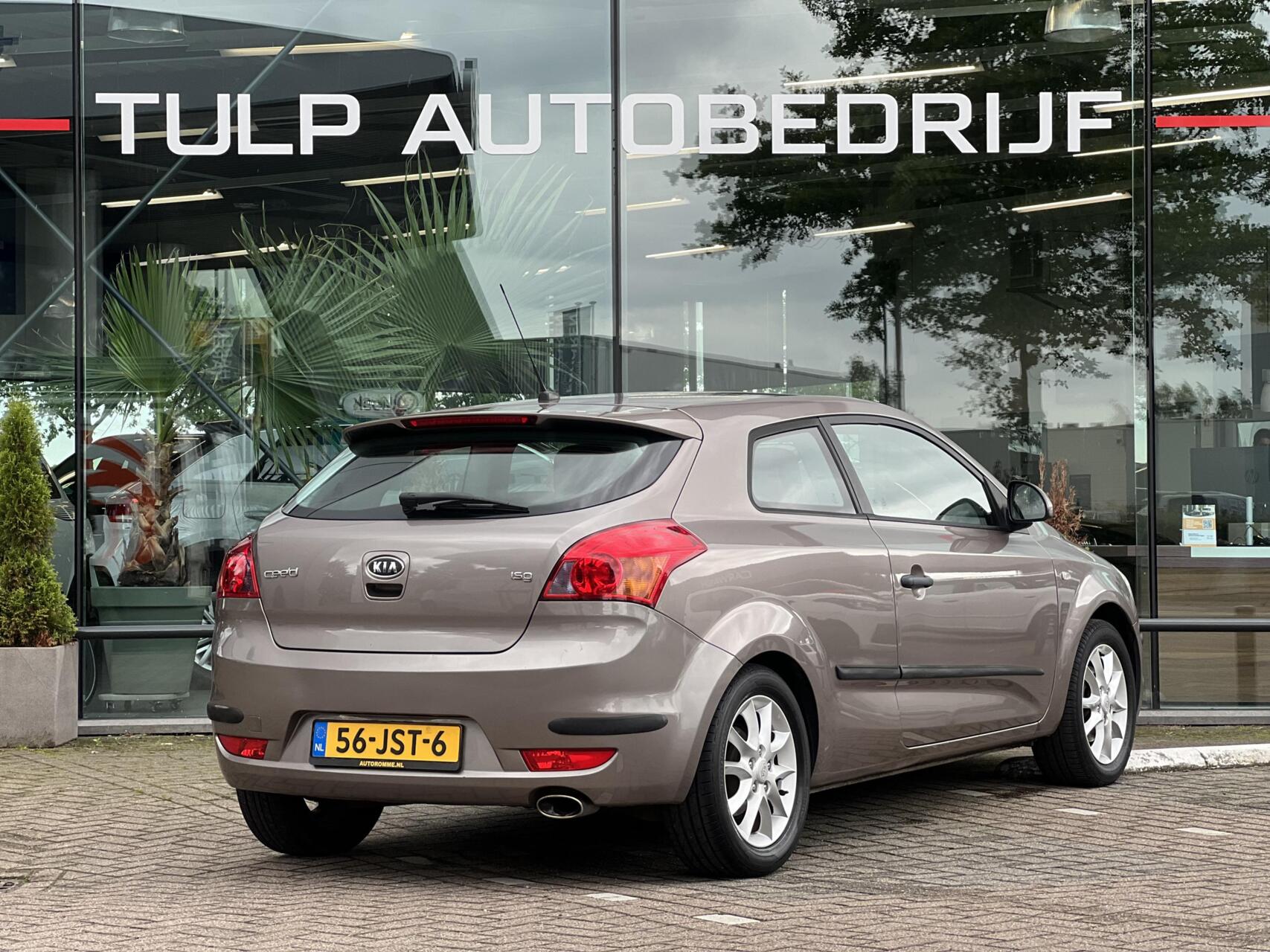 Foto van Kia Cee D