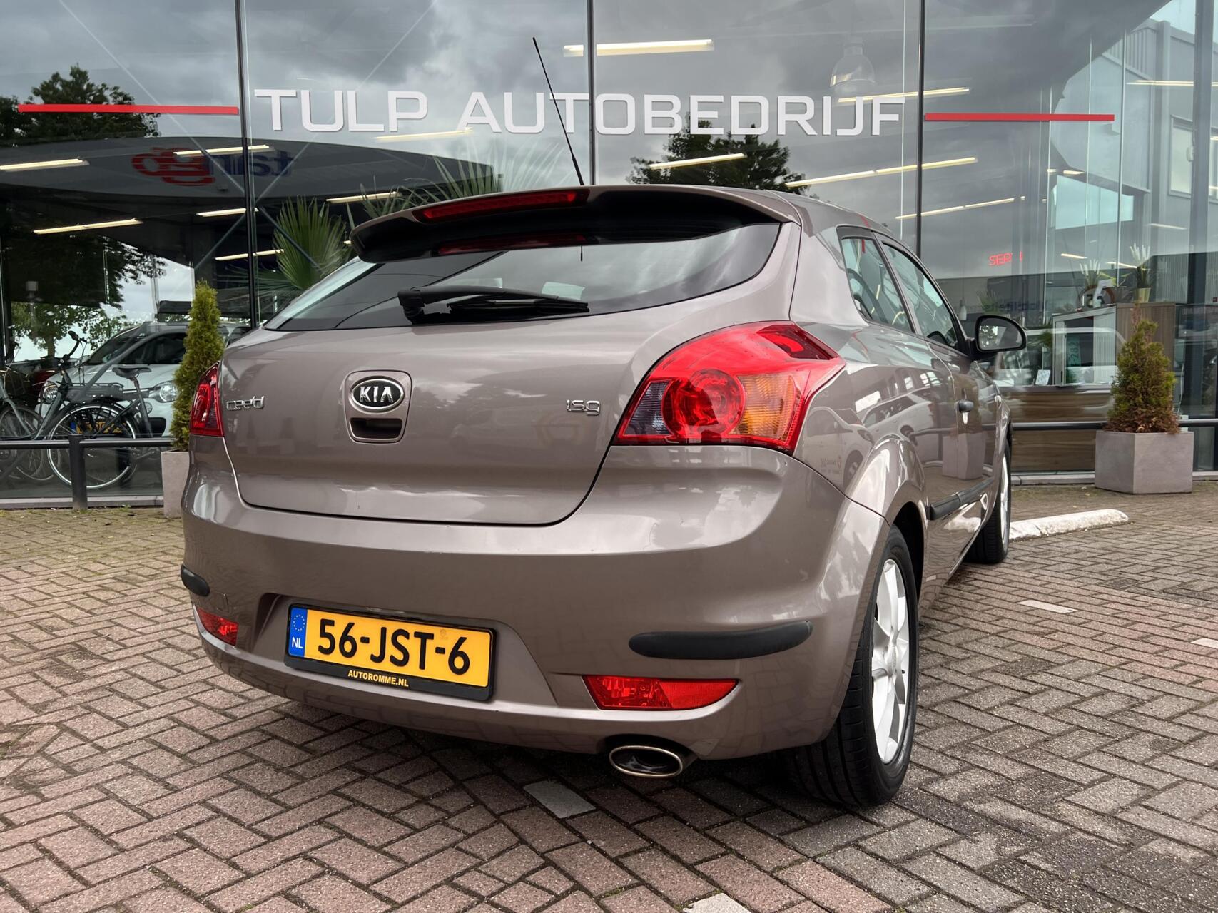 Foto van Kia Cee D