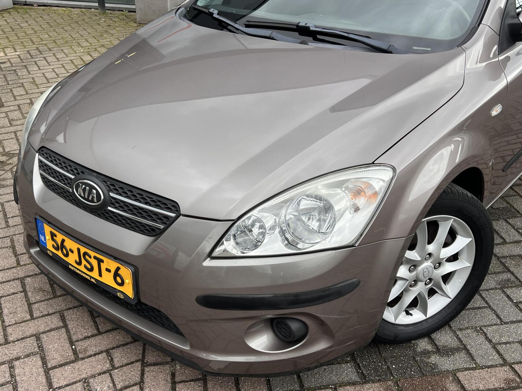 Foto van Kia Cee D