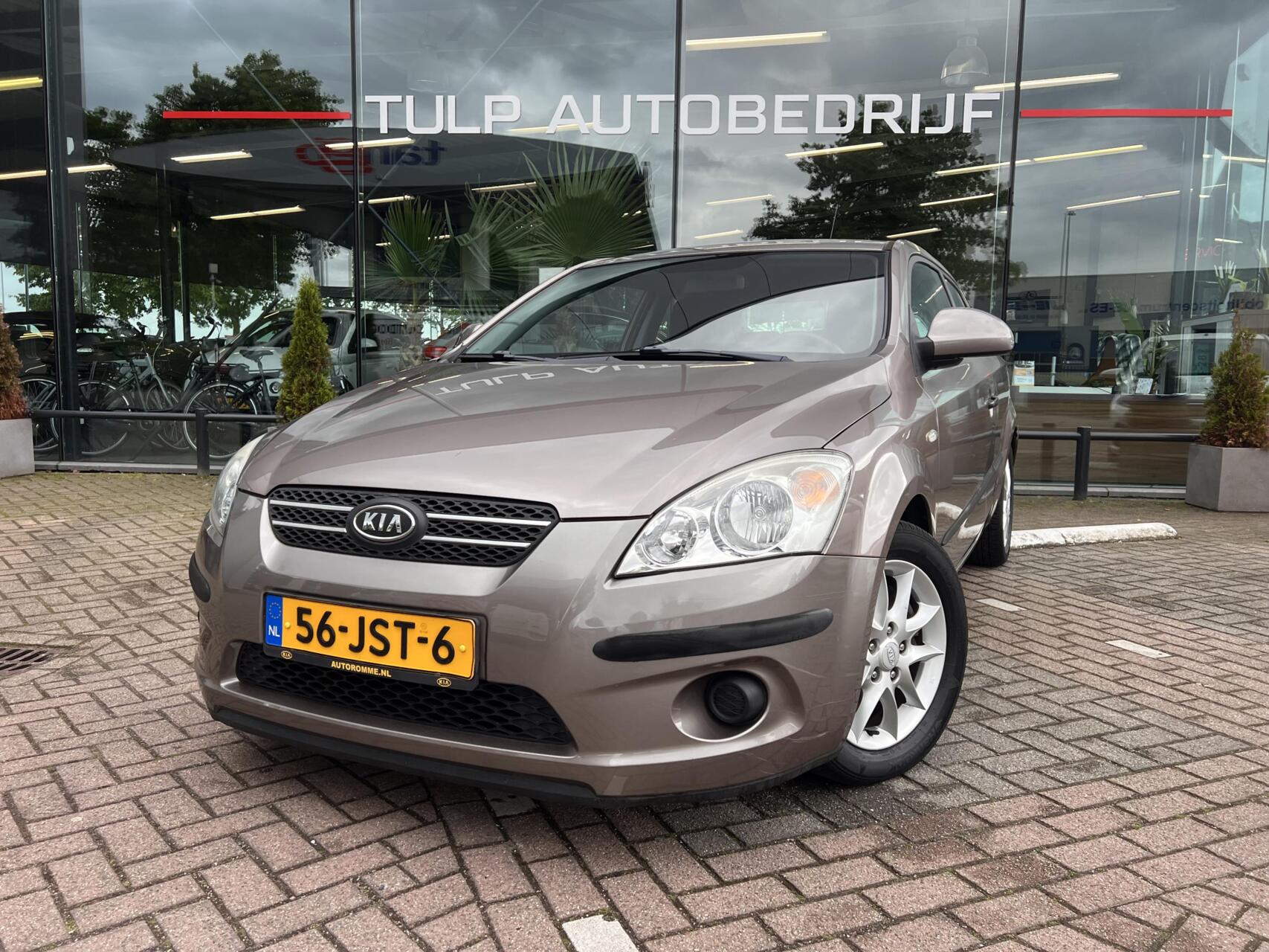Foto van Kia Cee D