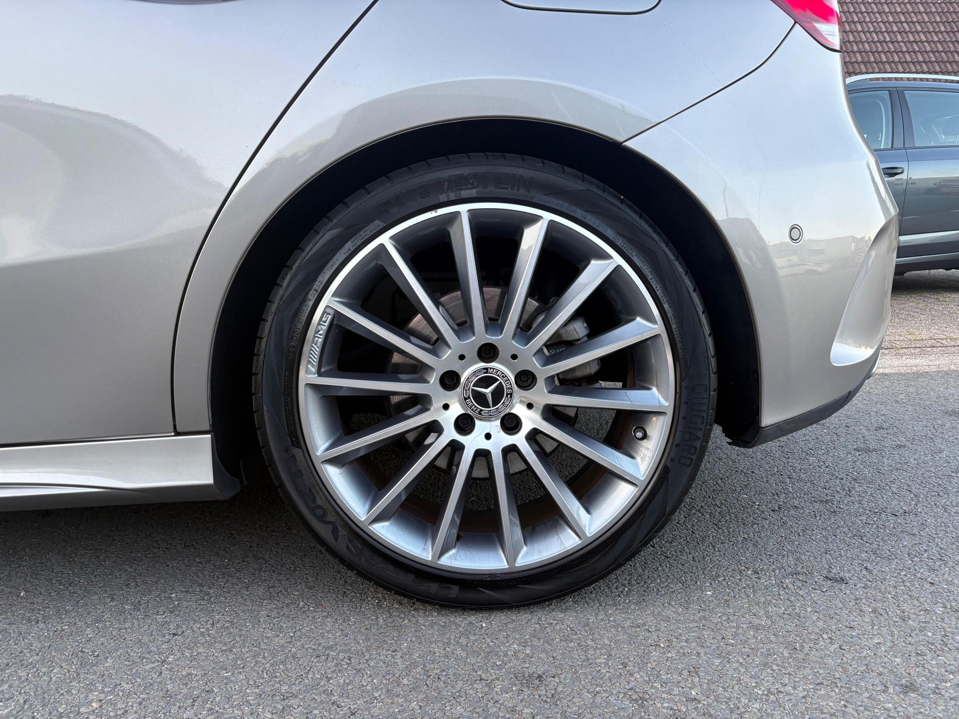 Foto van Mercedes-Benz A 220