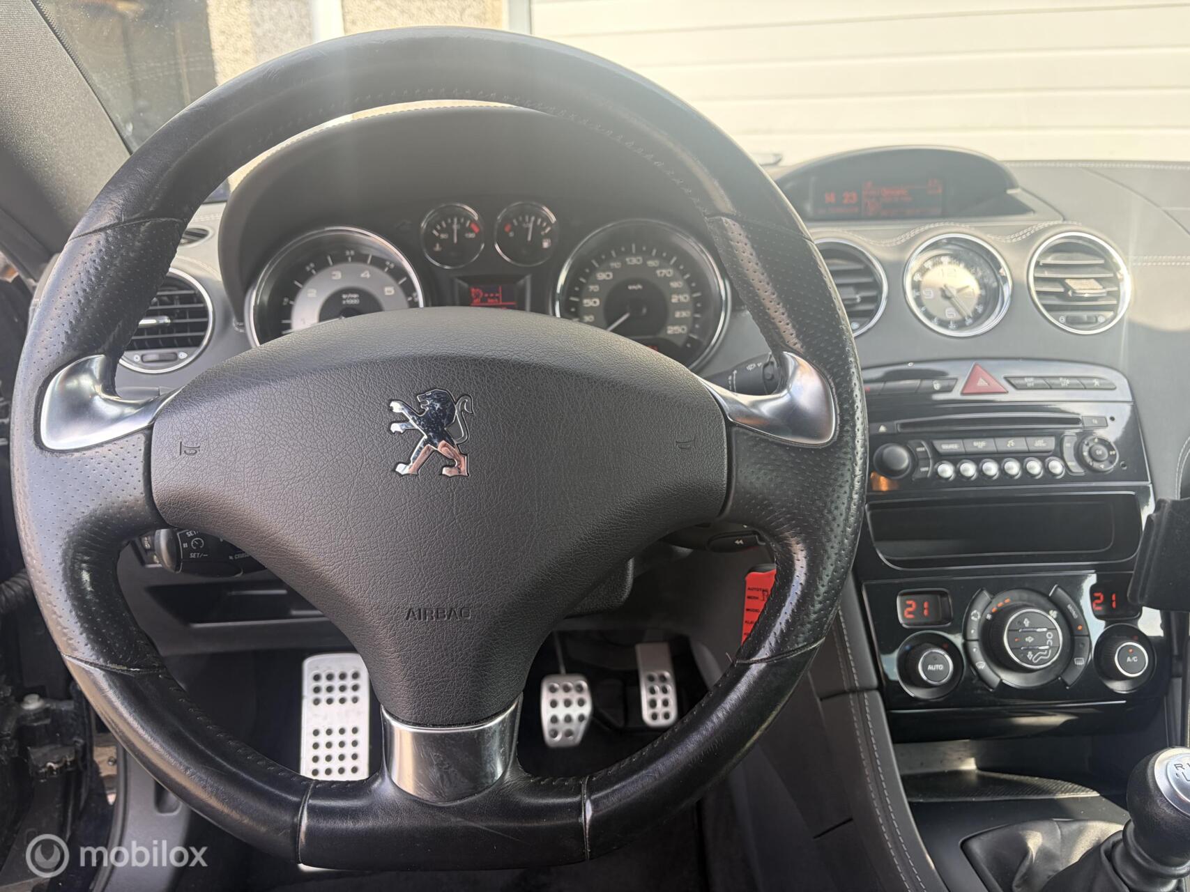 Foto van Peugeot RCZ
