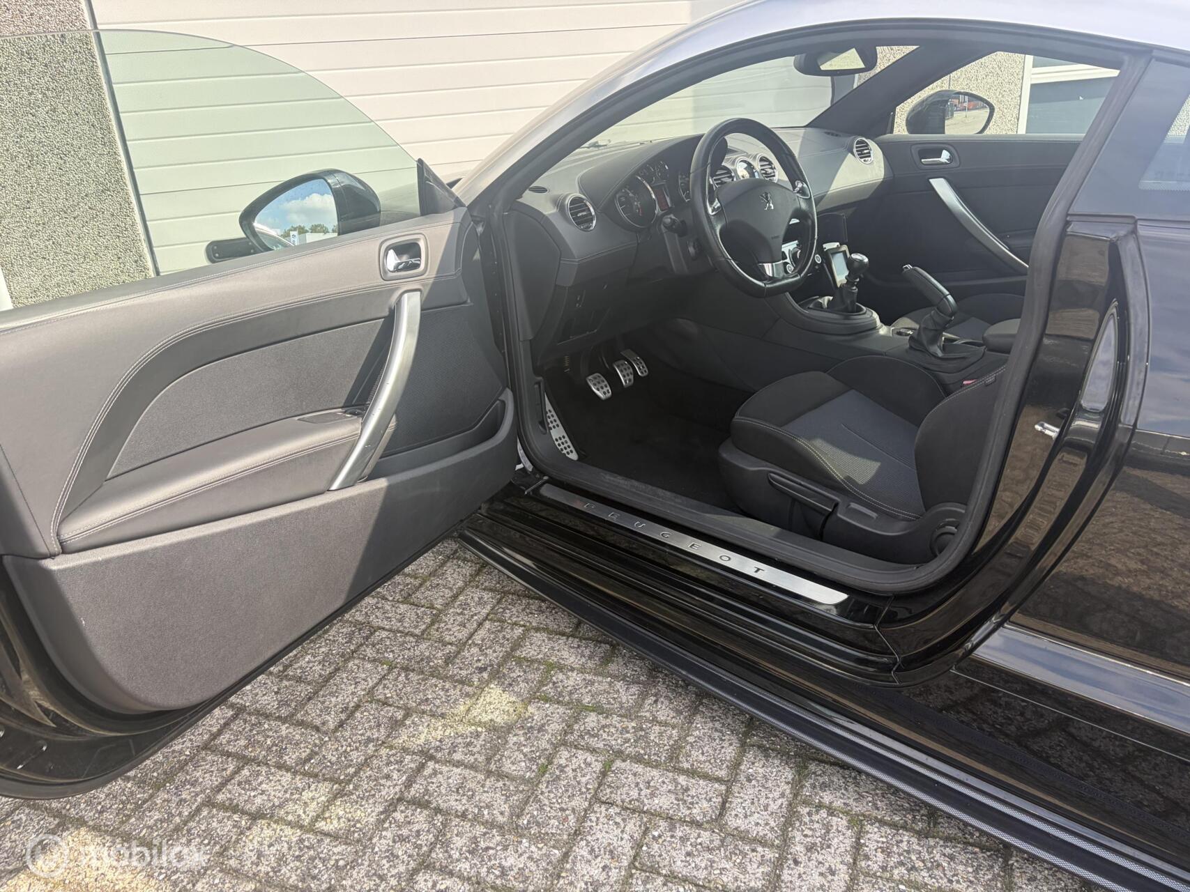 Foto van Peugeot RCZ