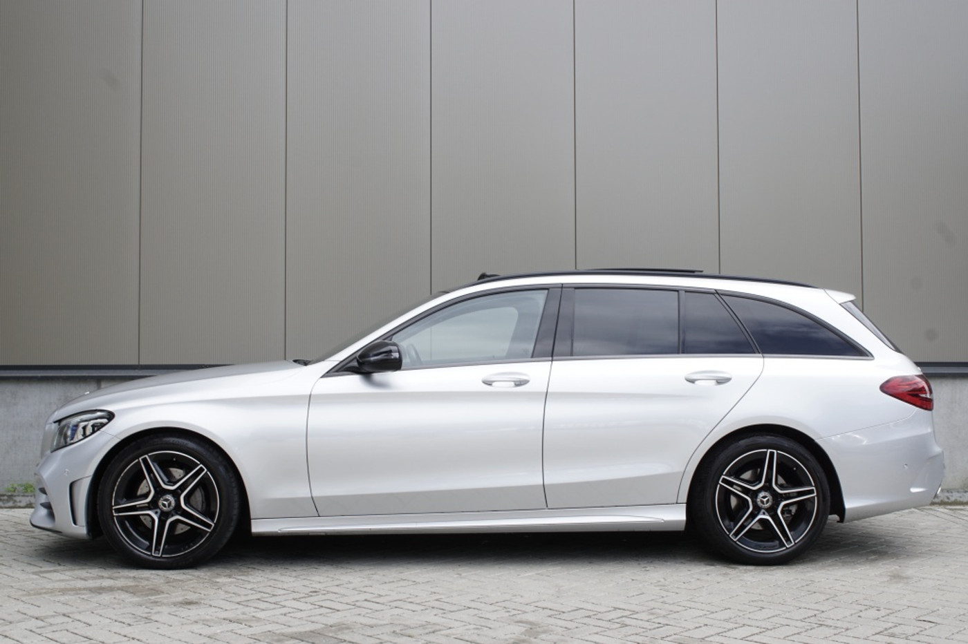 Foto van Mercedes-Benz C 200