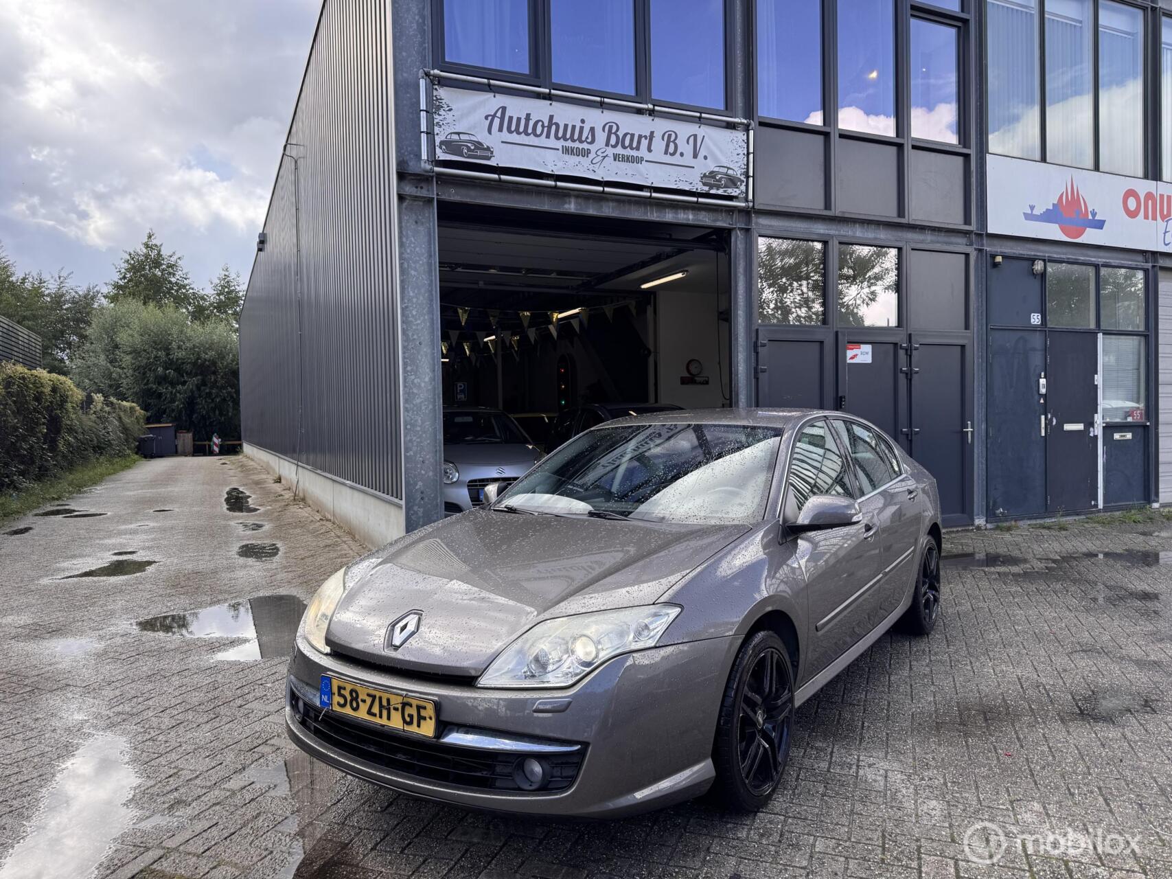 Renault Laguna 2.0 16V Dynamique Airco! Xenon! Nieuwe APK! NAP Logisch! 2008 - voorkant