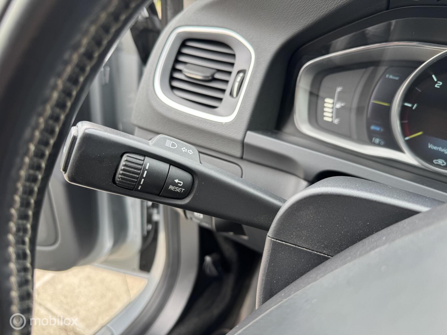 Foto van Volvo V60 Plug In Hybrid