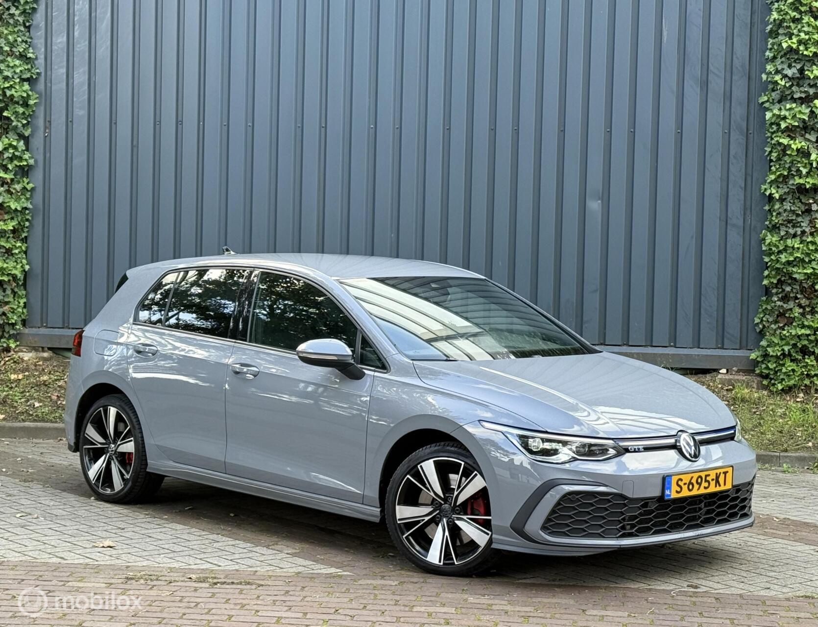 Volkswagen Golf GTE 1.4 eHybrid GTE |Virtual|Apple CarPlay|Sfeer 2020 - voorkant