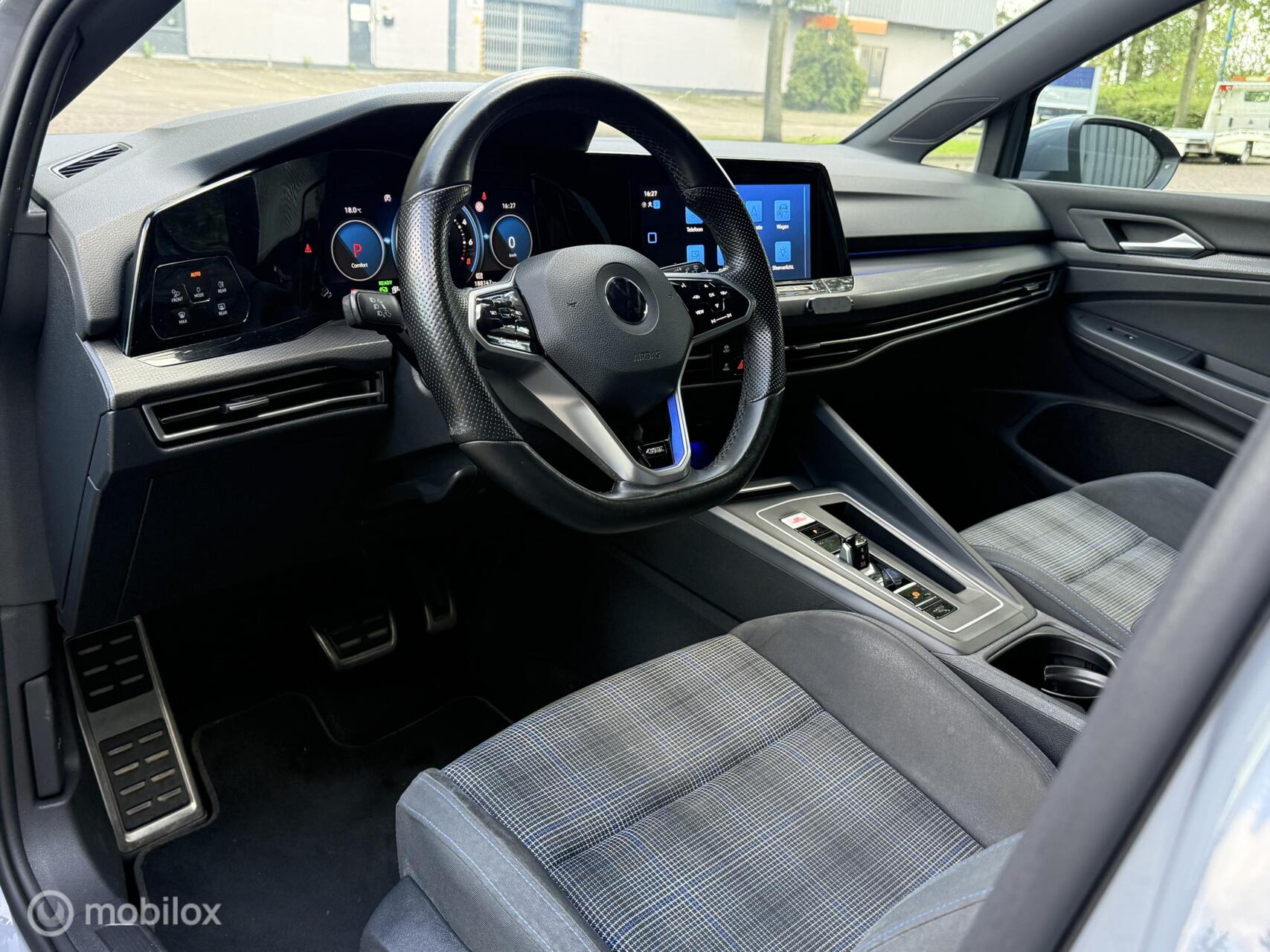 Foto van Volkswagen Golf GTE