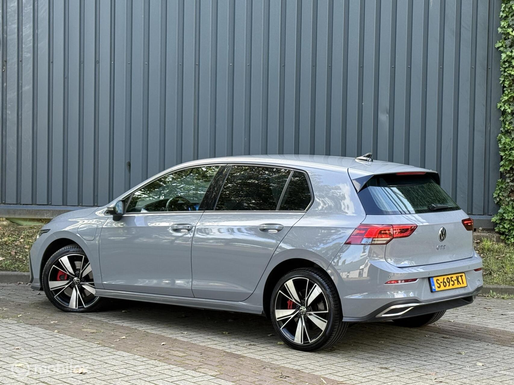 Foto van Volkswagen Golf GTE