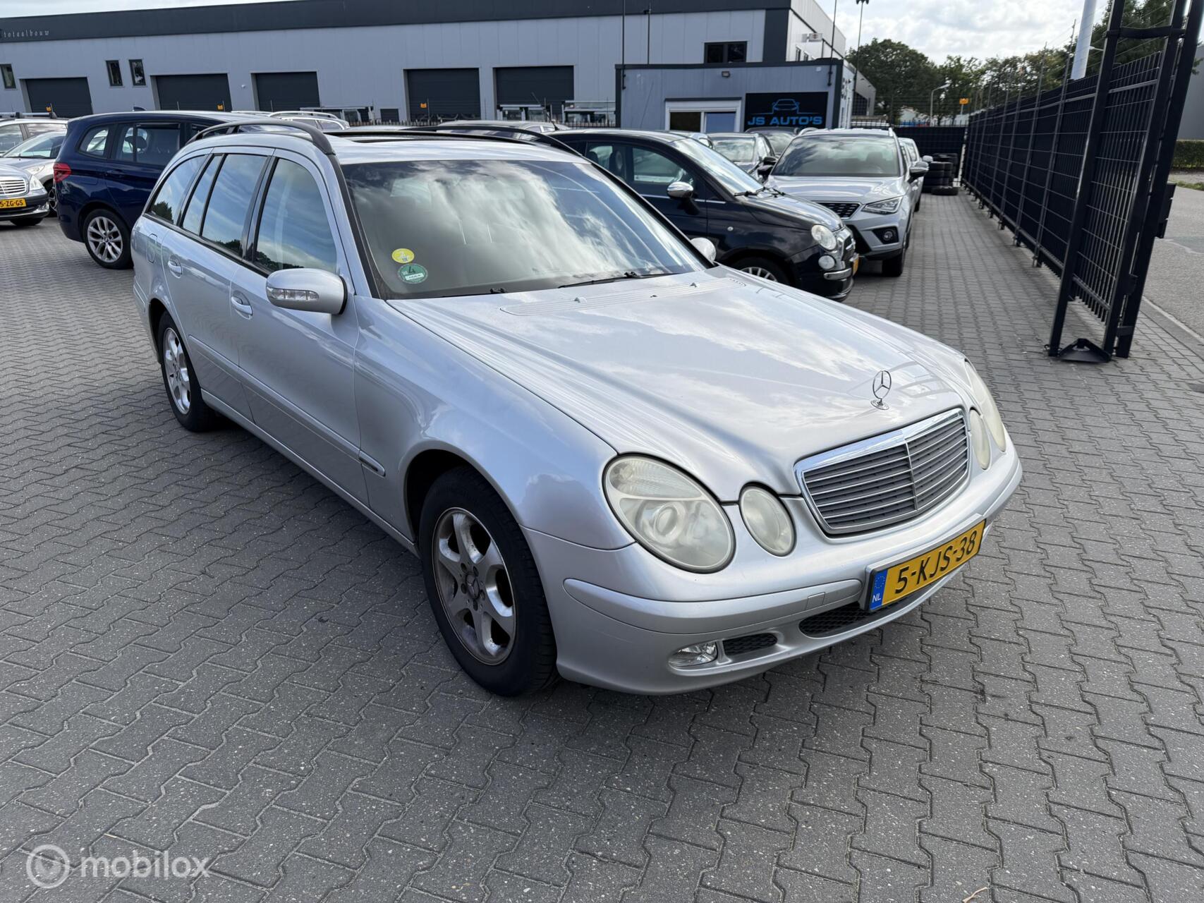 Foto van Mercedes-Benz E 200 Kompressor