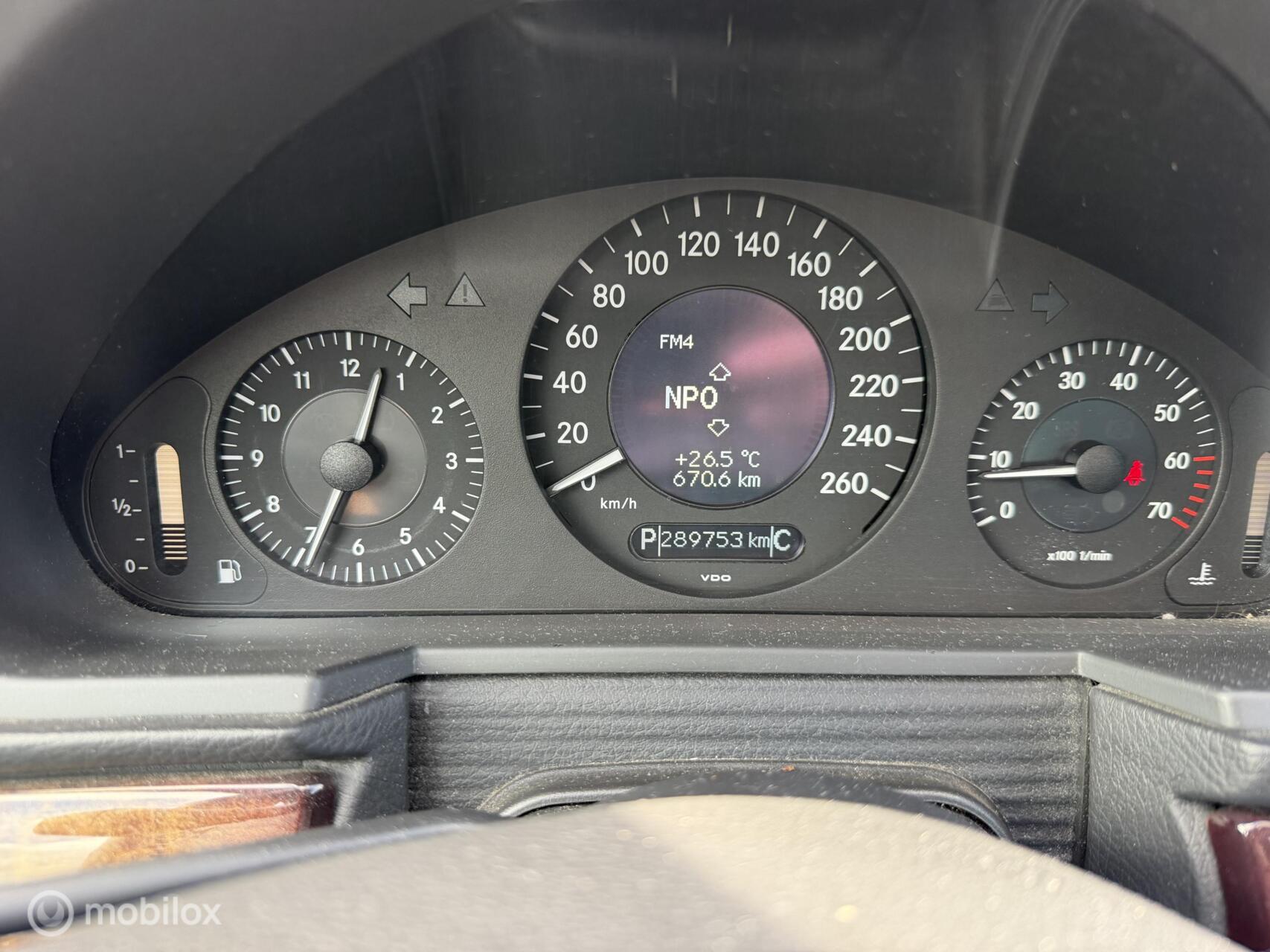 Foto van Mercedes-Benz E 200 Kompressor