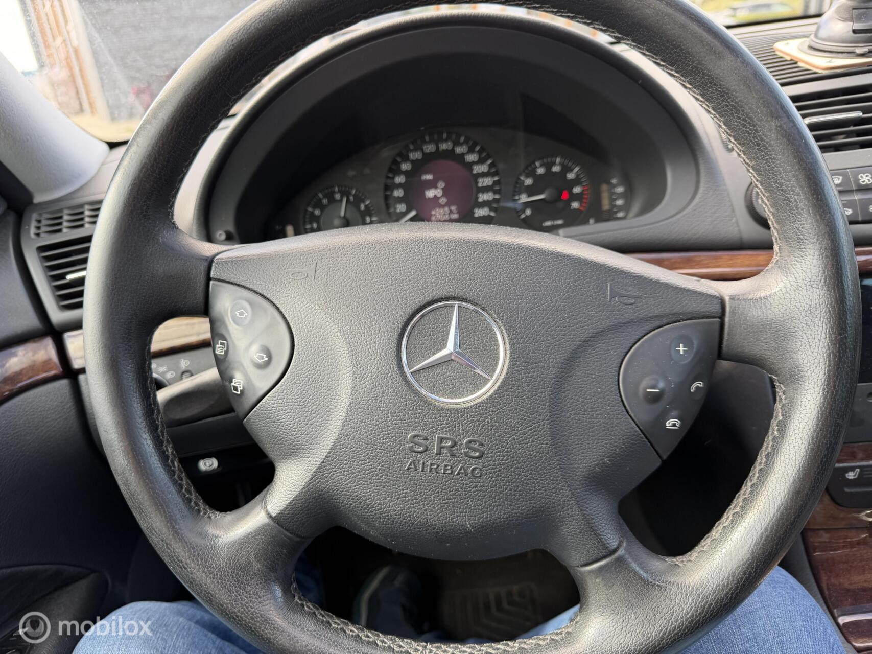 Foto van Mercedes-Benz E 200 Kompressor