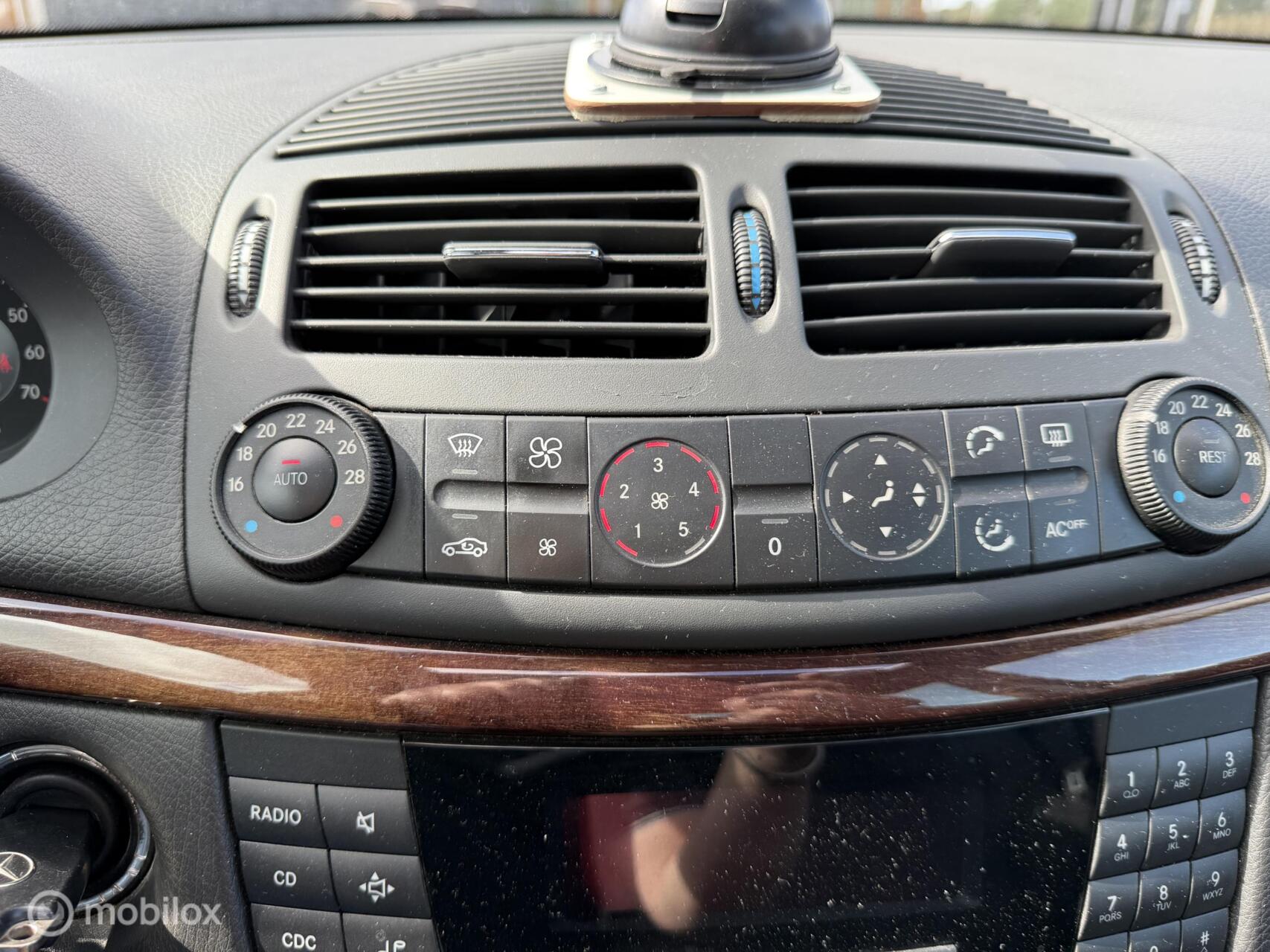 Foto van Mercedes-Benz E 200 Kompressor