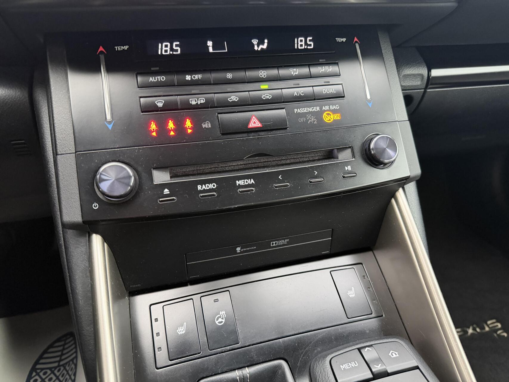 Foto van Lexus Lexus Is300h
