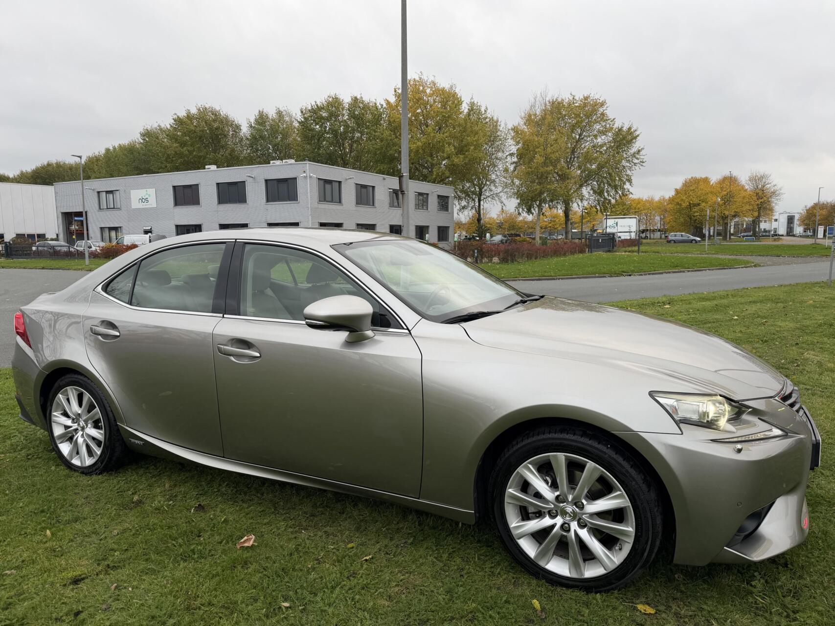 Foto van Lexus Lexus Is300h