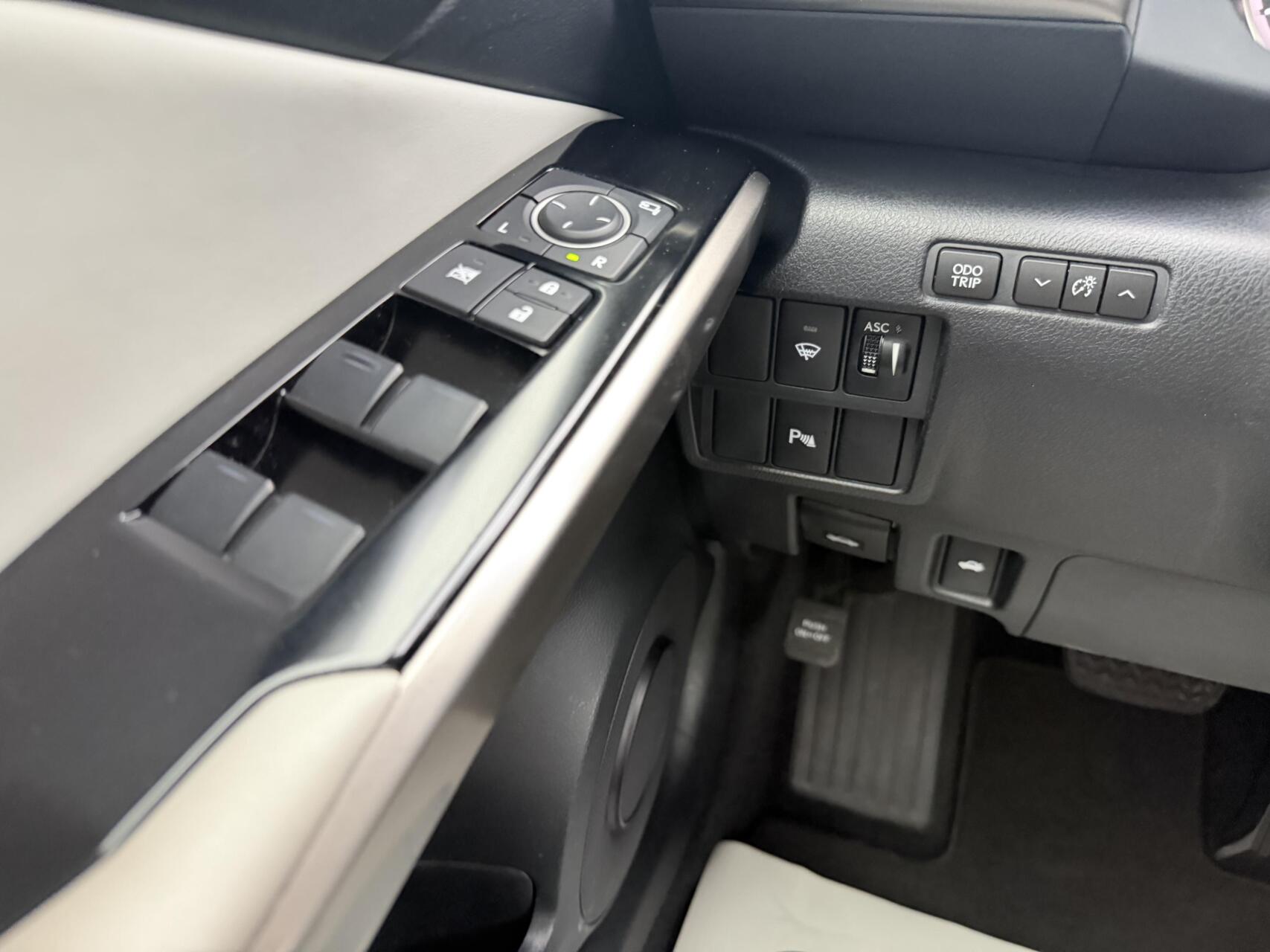 Foto van Lexus Lexus Is300h