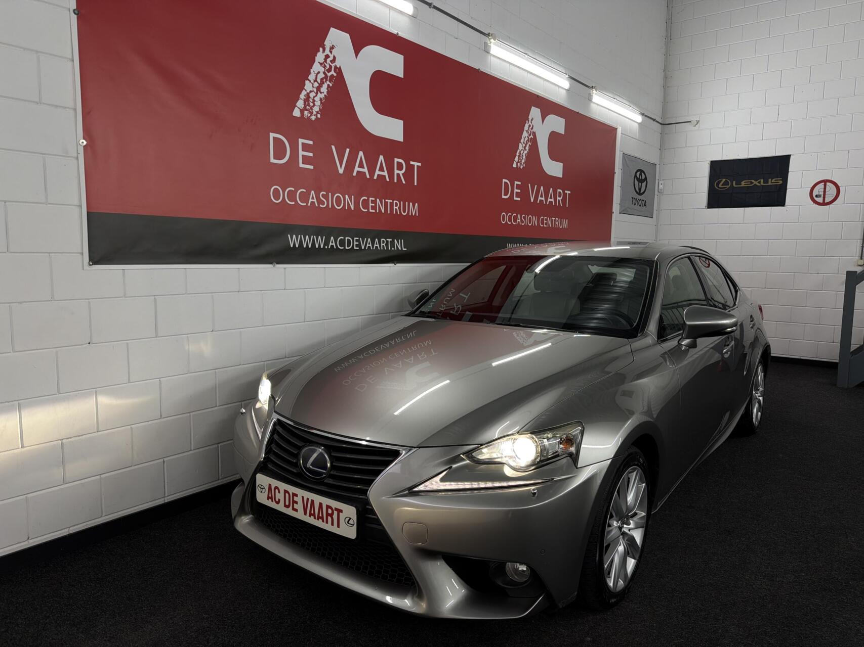 Foto van Lexus Lexus Is300h