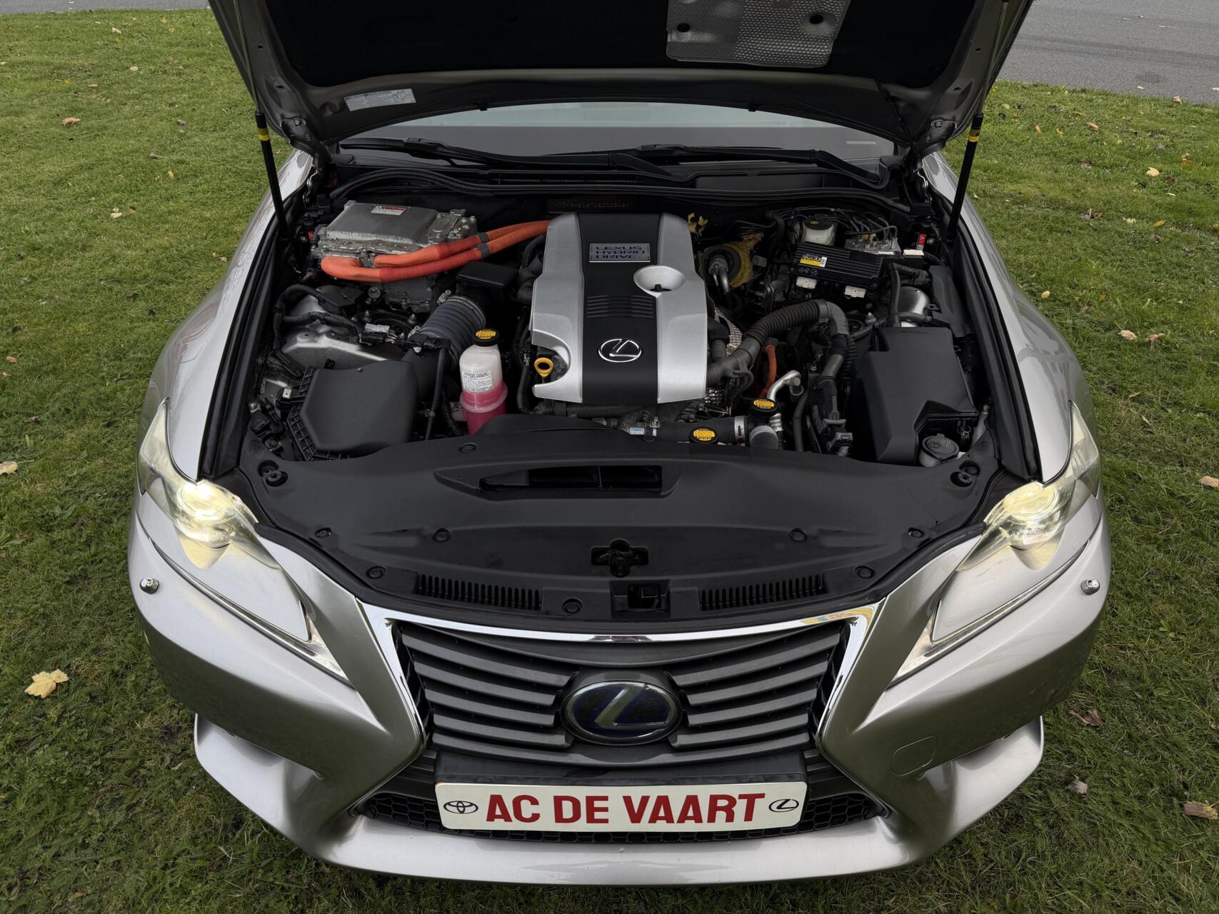 Foto van Lexus Lexus Is300h