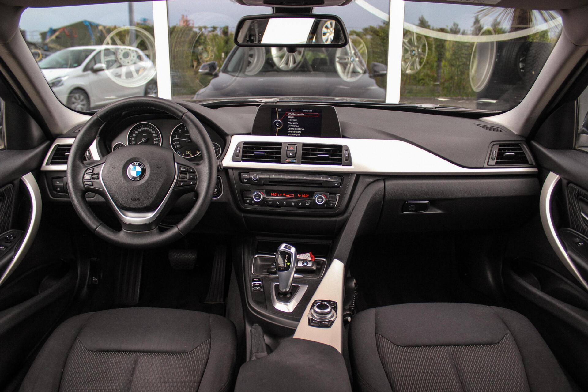 Foto van BMW 320i