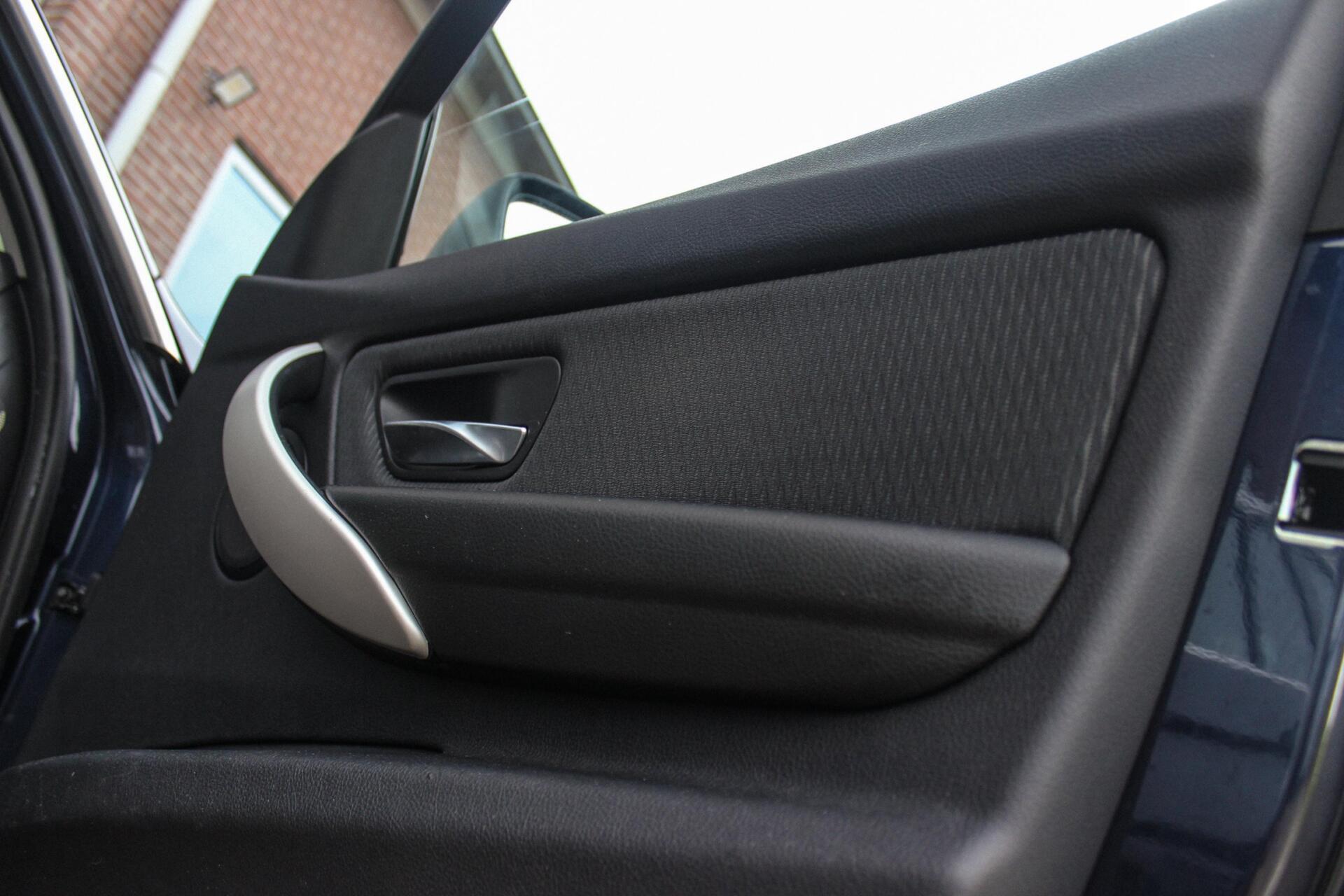 Foto van BMW 320i