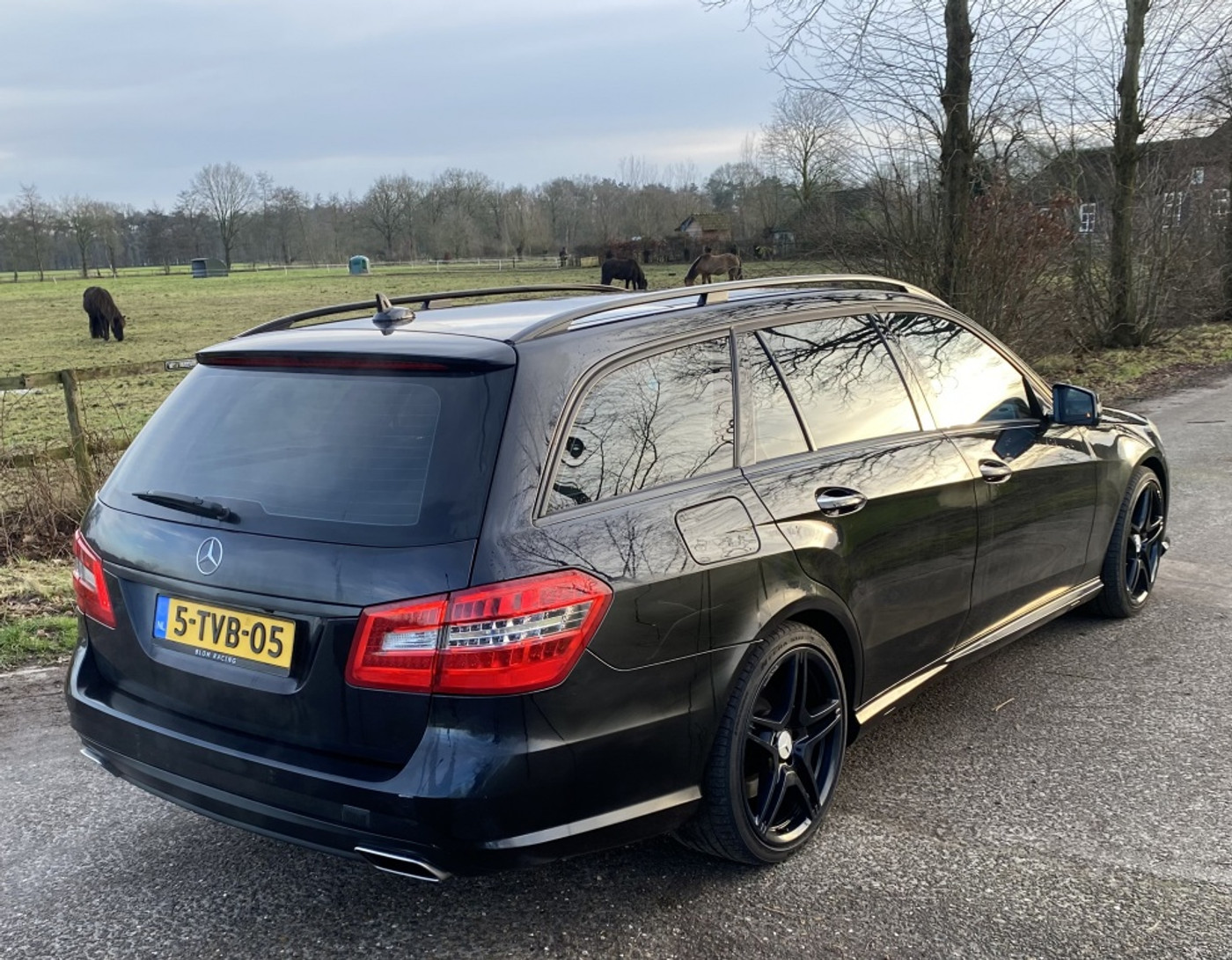 Foto van Mercedes-Benz E 500 4Matic