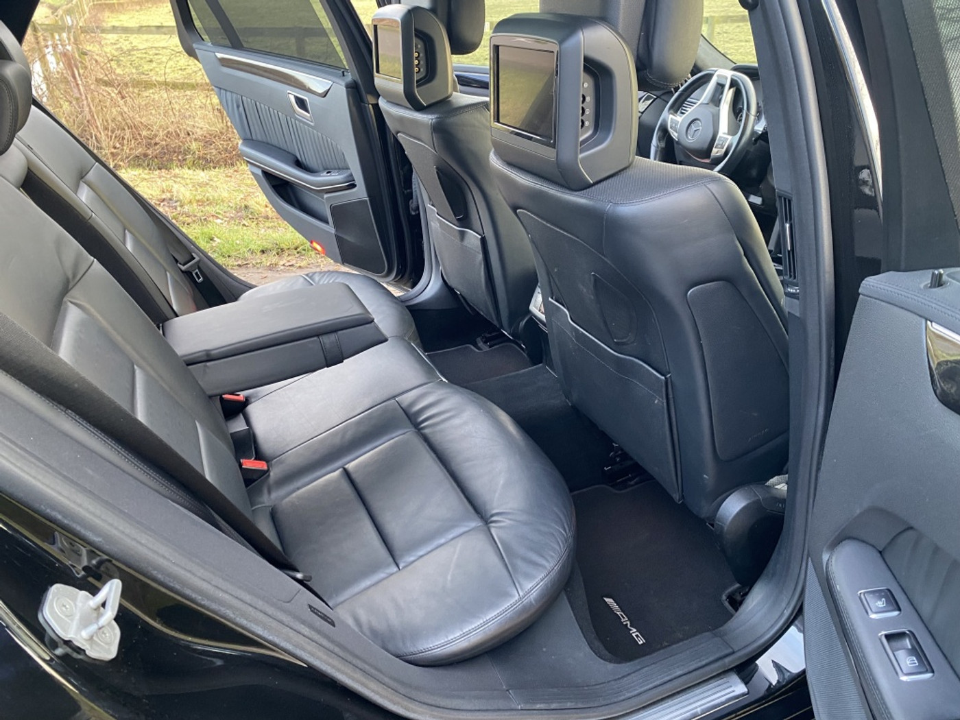Foto van Mercedes-Benz E 500 4Matic