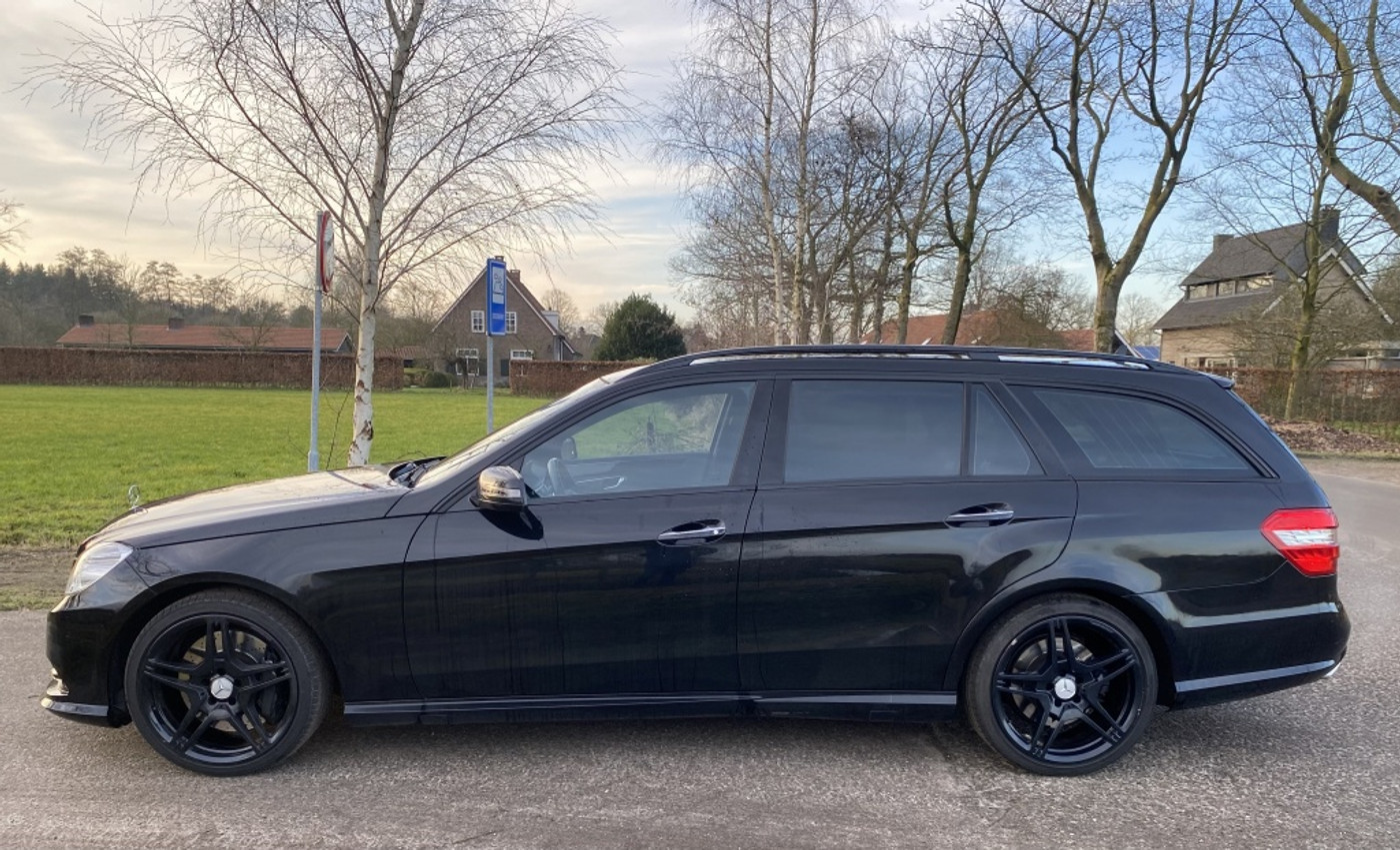 Foto van Mercedes-Benz E 500 4Matic