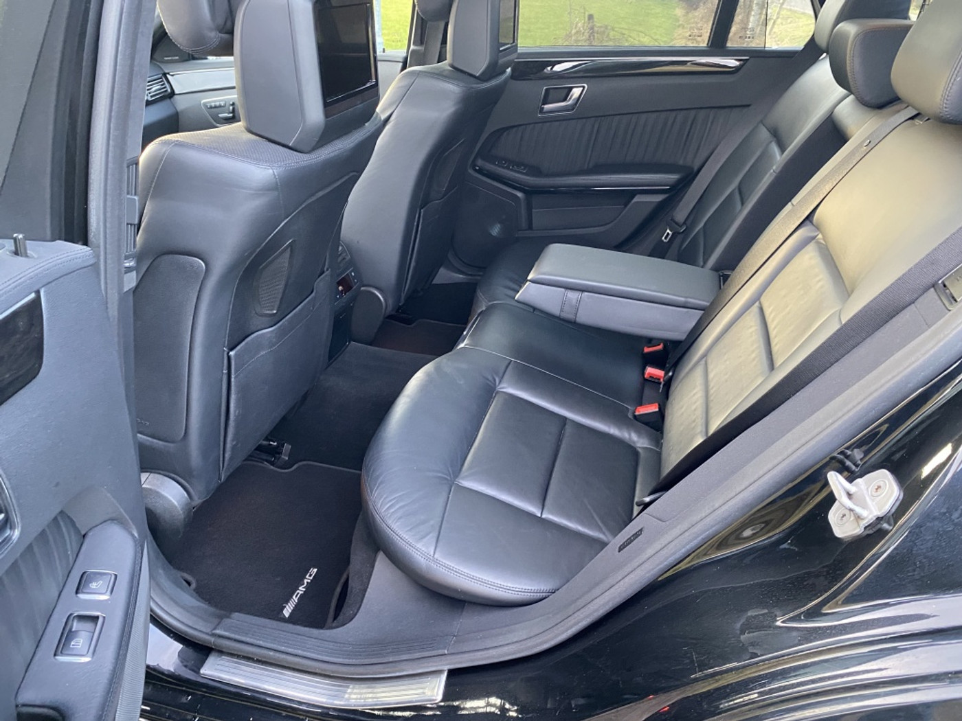 Foto van Mercedes-Benz E 500 4Matic