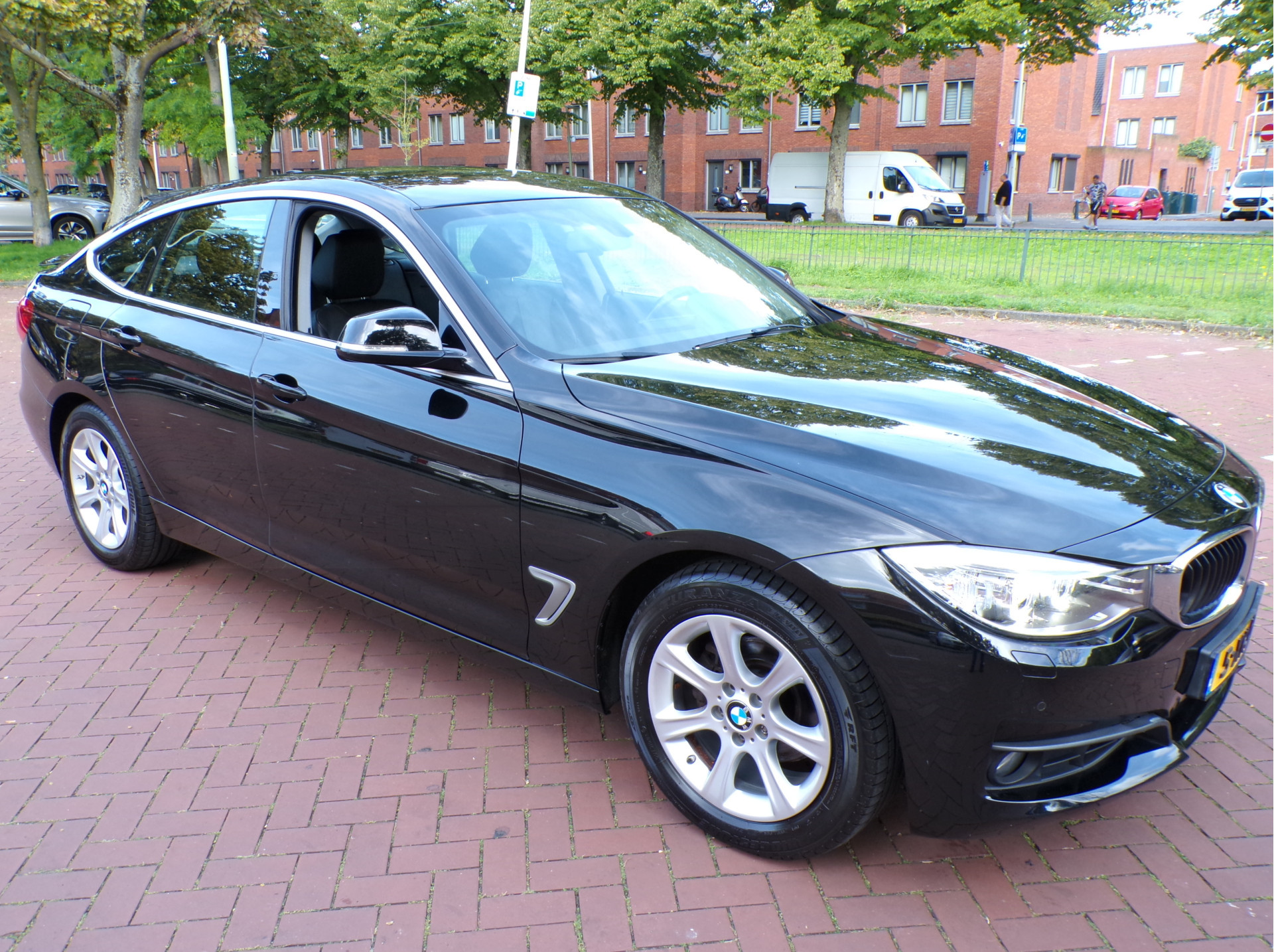 Foto van BMW 320i