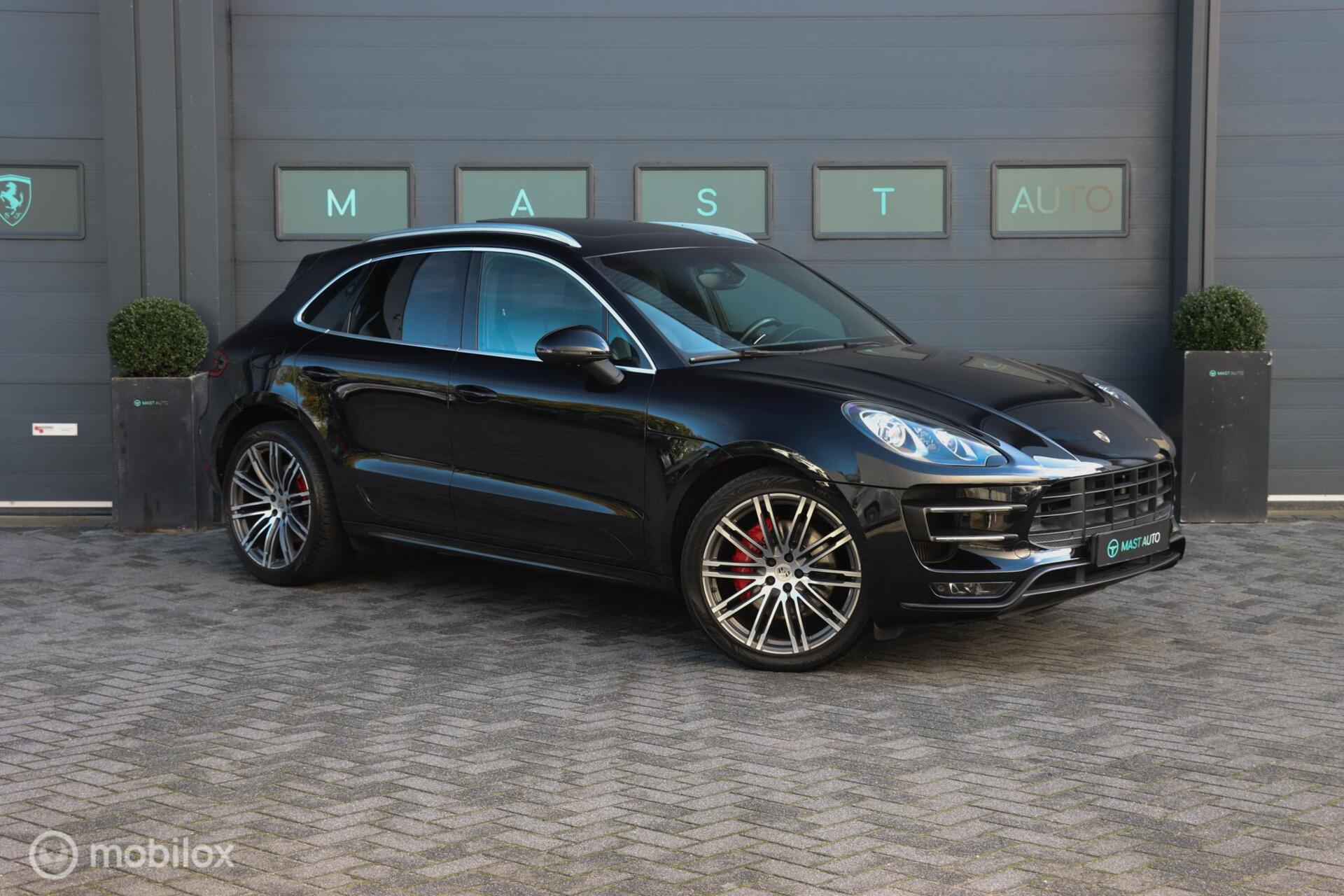 Foto van Porsche Macan Turbo