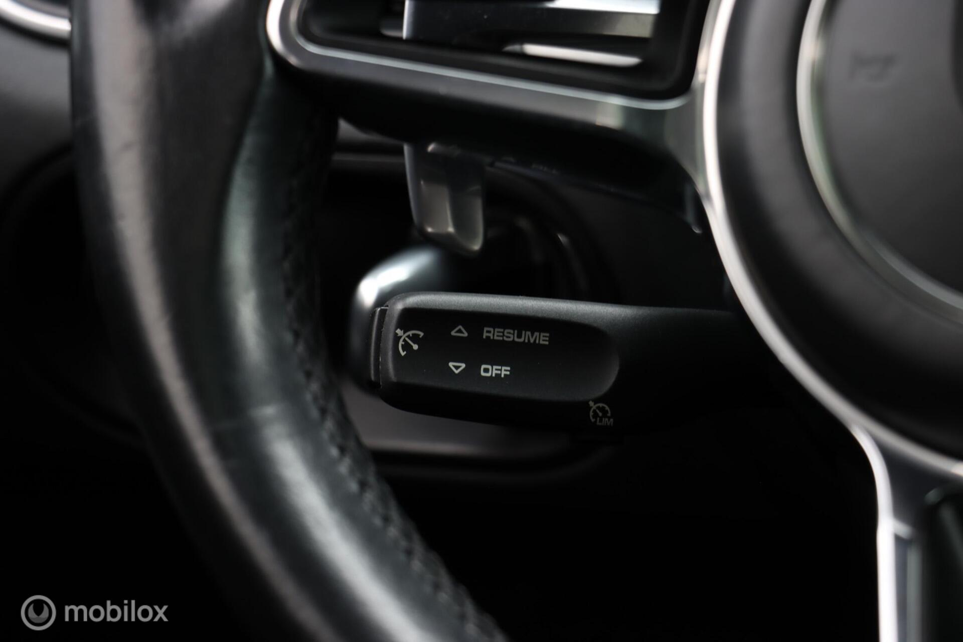 Foto van Porsche Macan Turbo