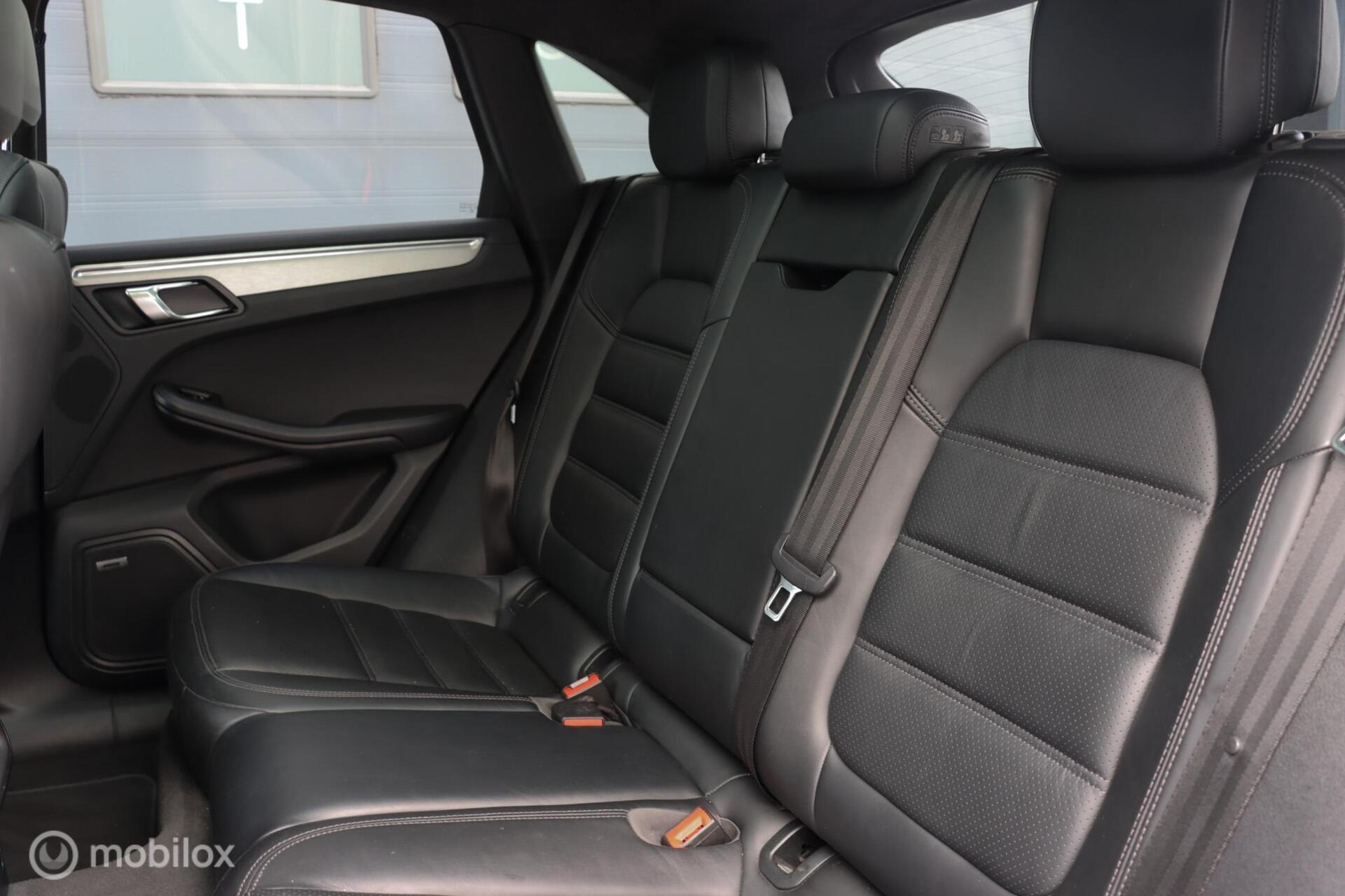 Foto van Porsche Macan Turbo