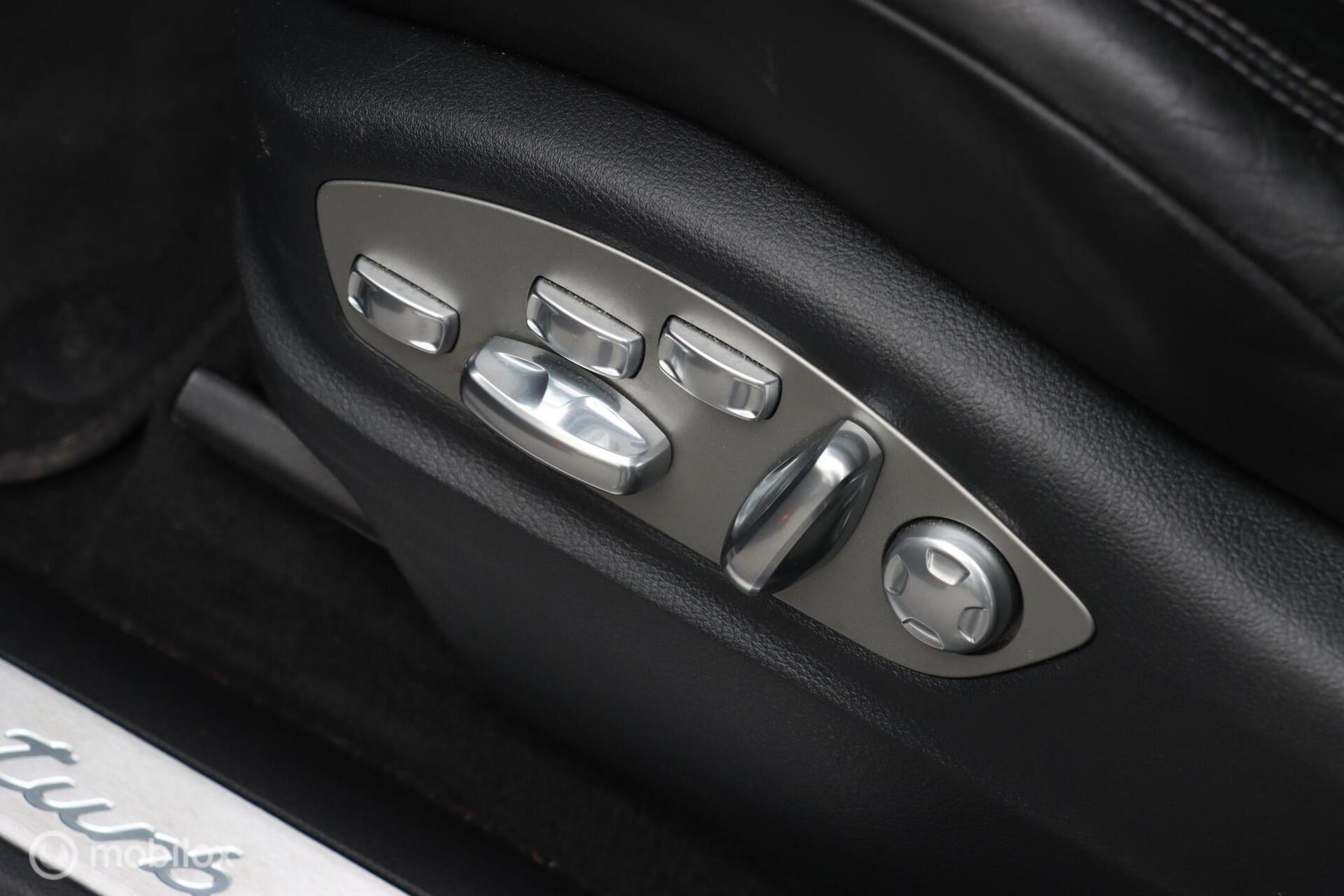 Foto van Porsche Macan Turbo