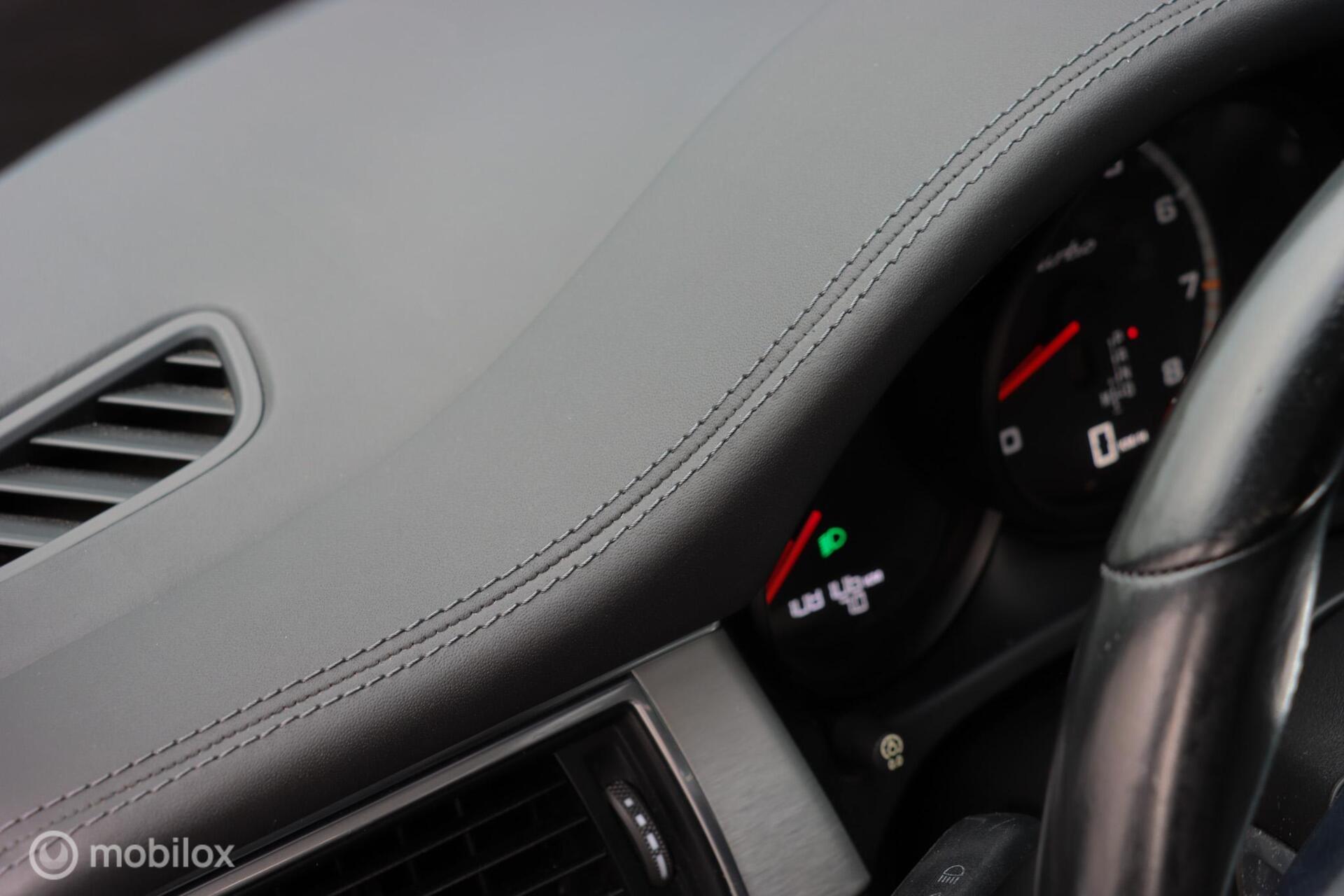 Foto van Porsche Macan Turbo
