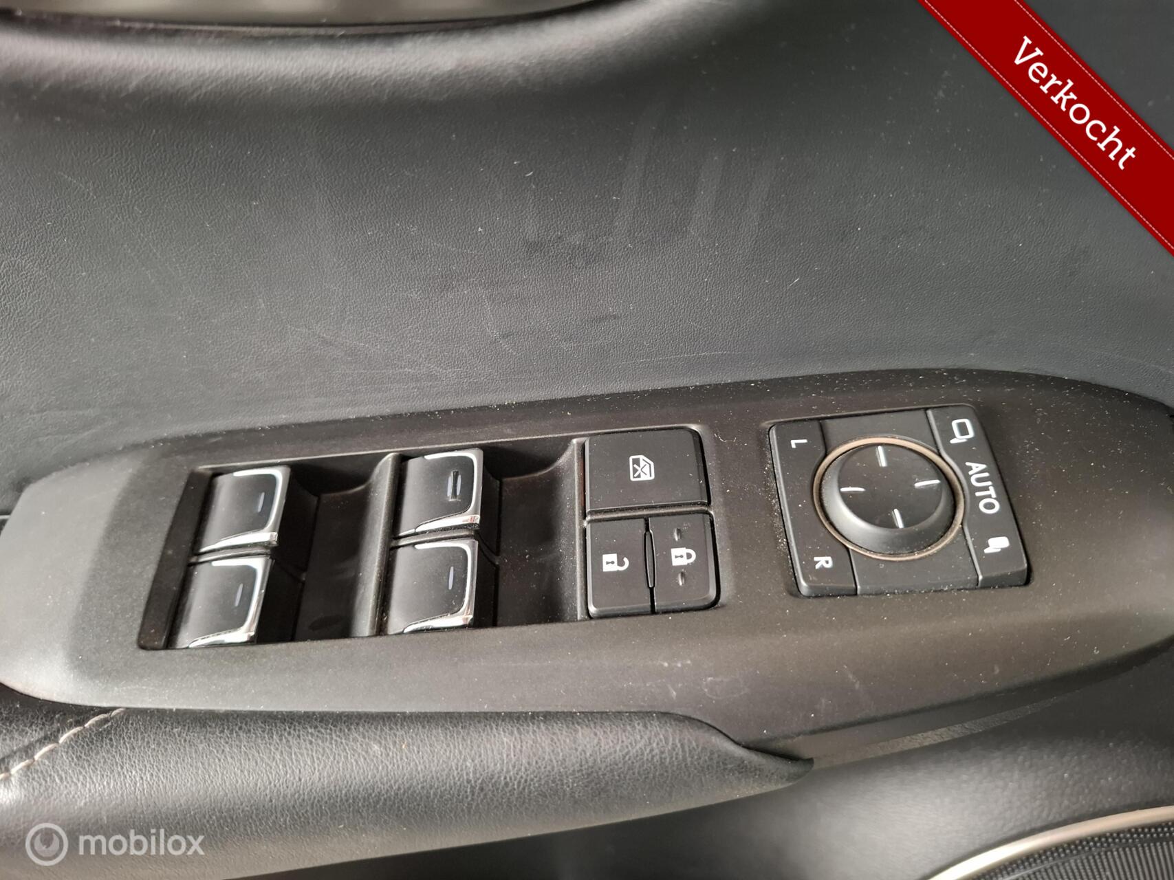 Foto van Lexus Lexus Nx300h