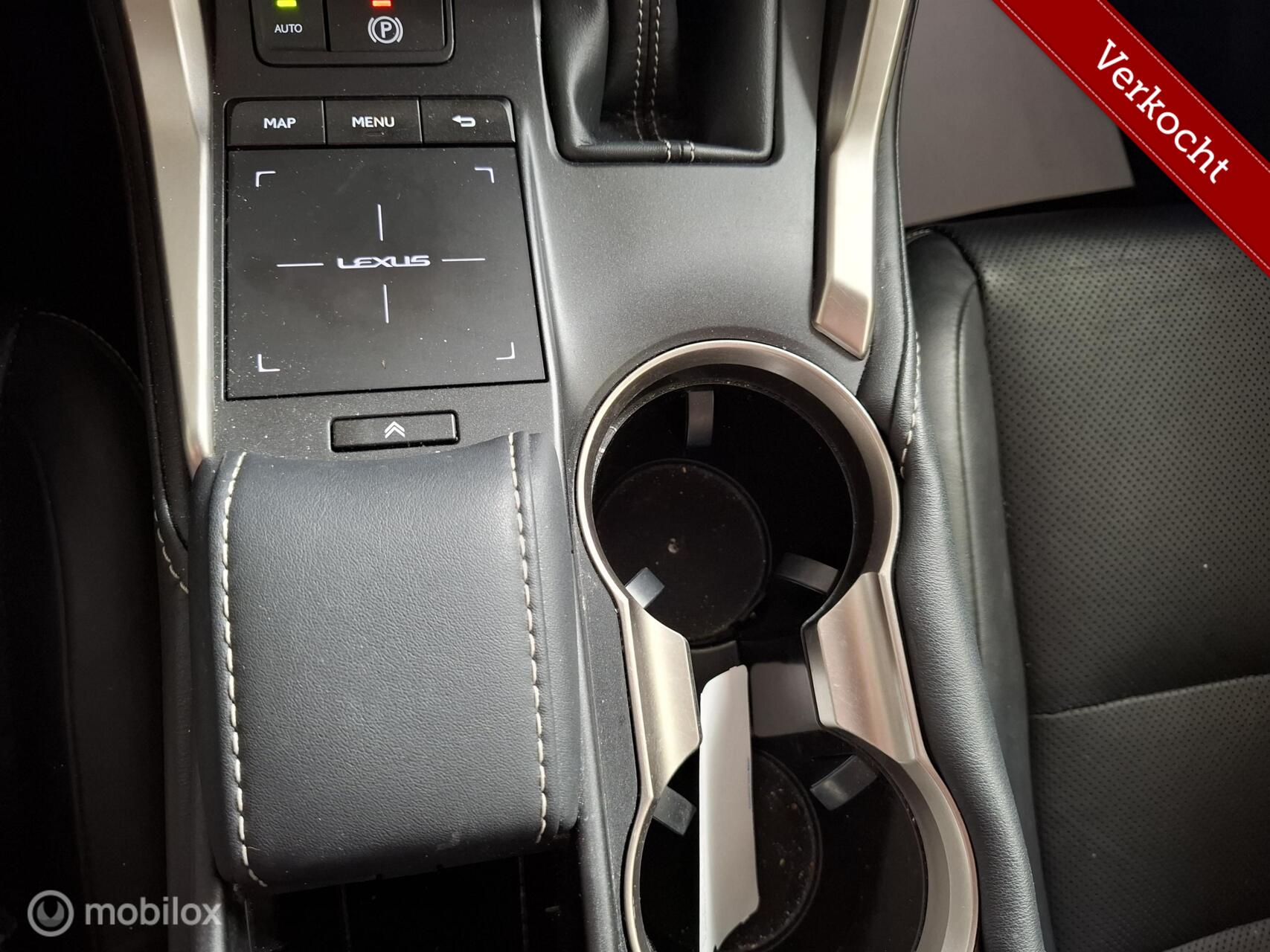 Foto van Lexus Lexus Nx300h