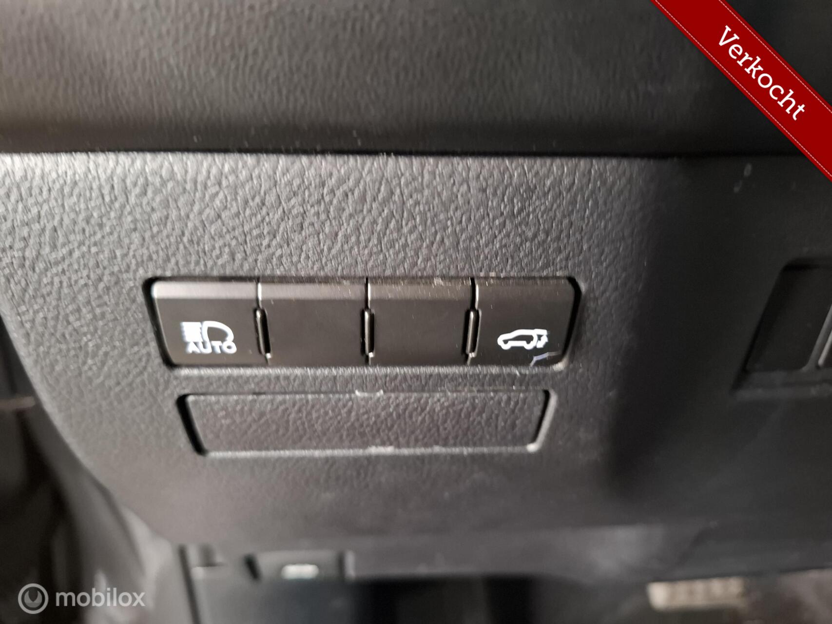 Foto van Lexus Lexus Nx300h