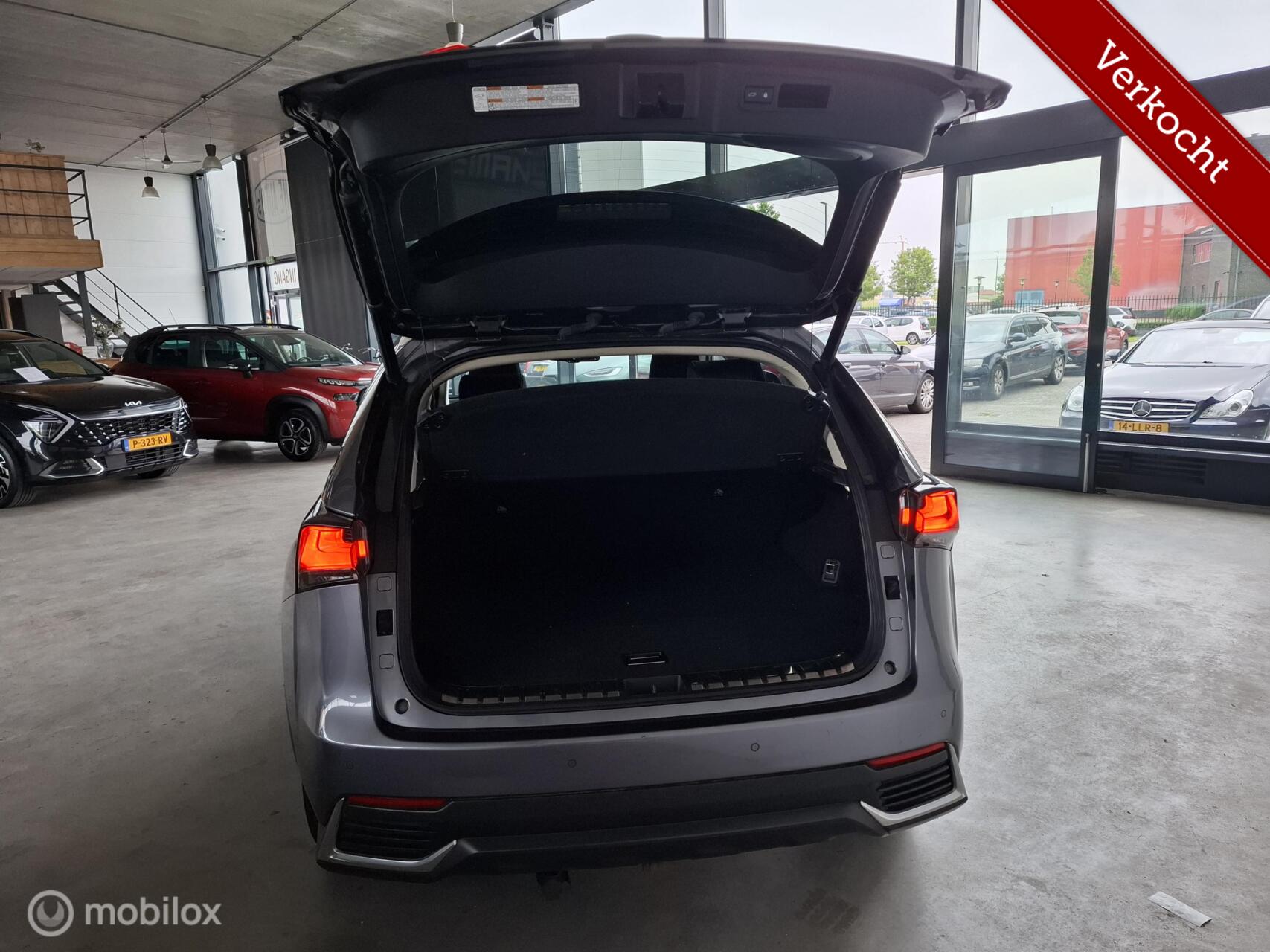 Foto van Lexus Lexus Nx300h