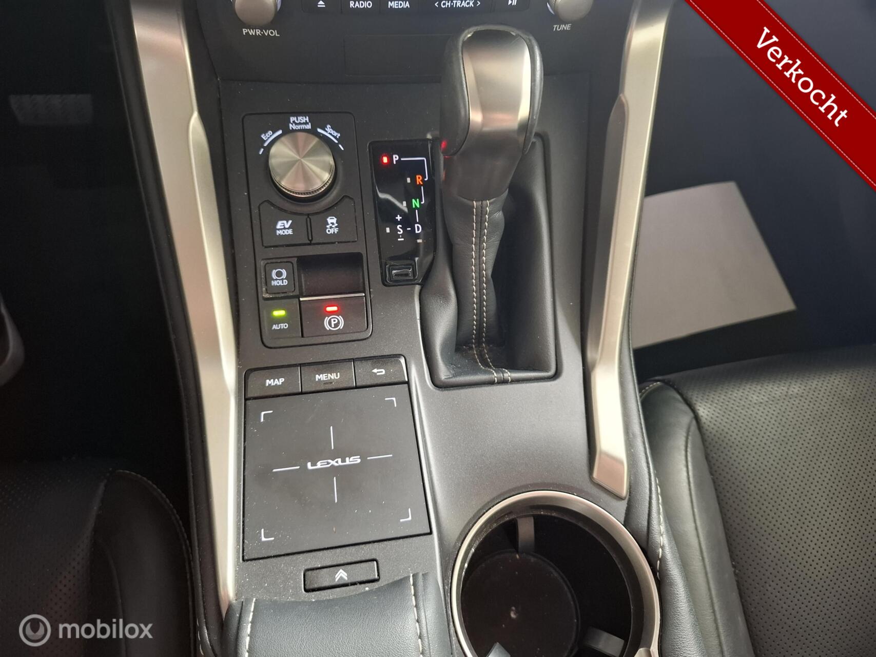 Foto van Lexus Lexus Nx300h